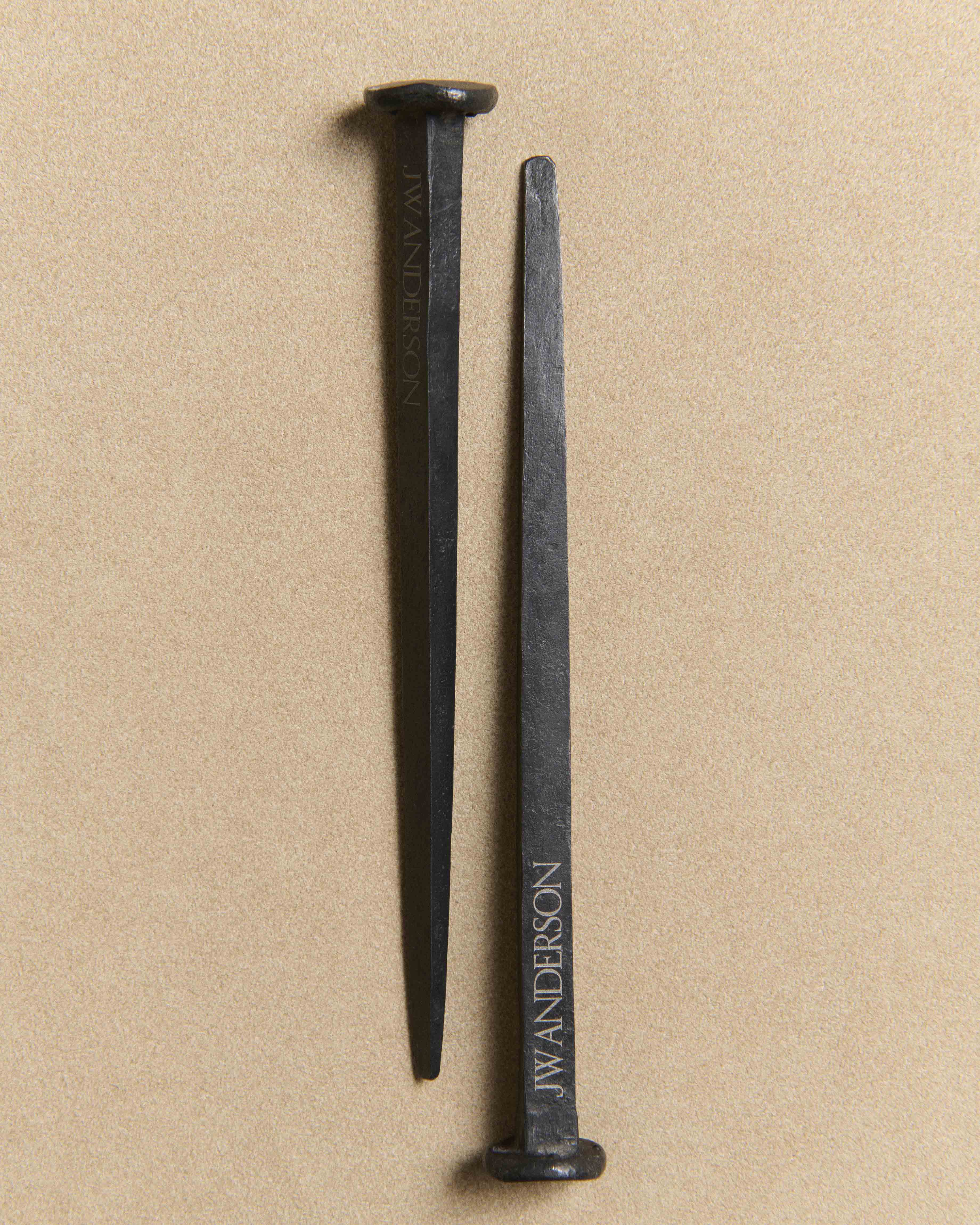 J.W.Anderson Rosehead Nägel Set Schwarz Stahl 3er