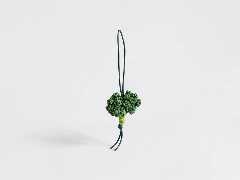 J.W. Anderson Broccoli Charm Anhänger gehäkelt