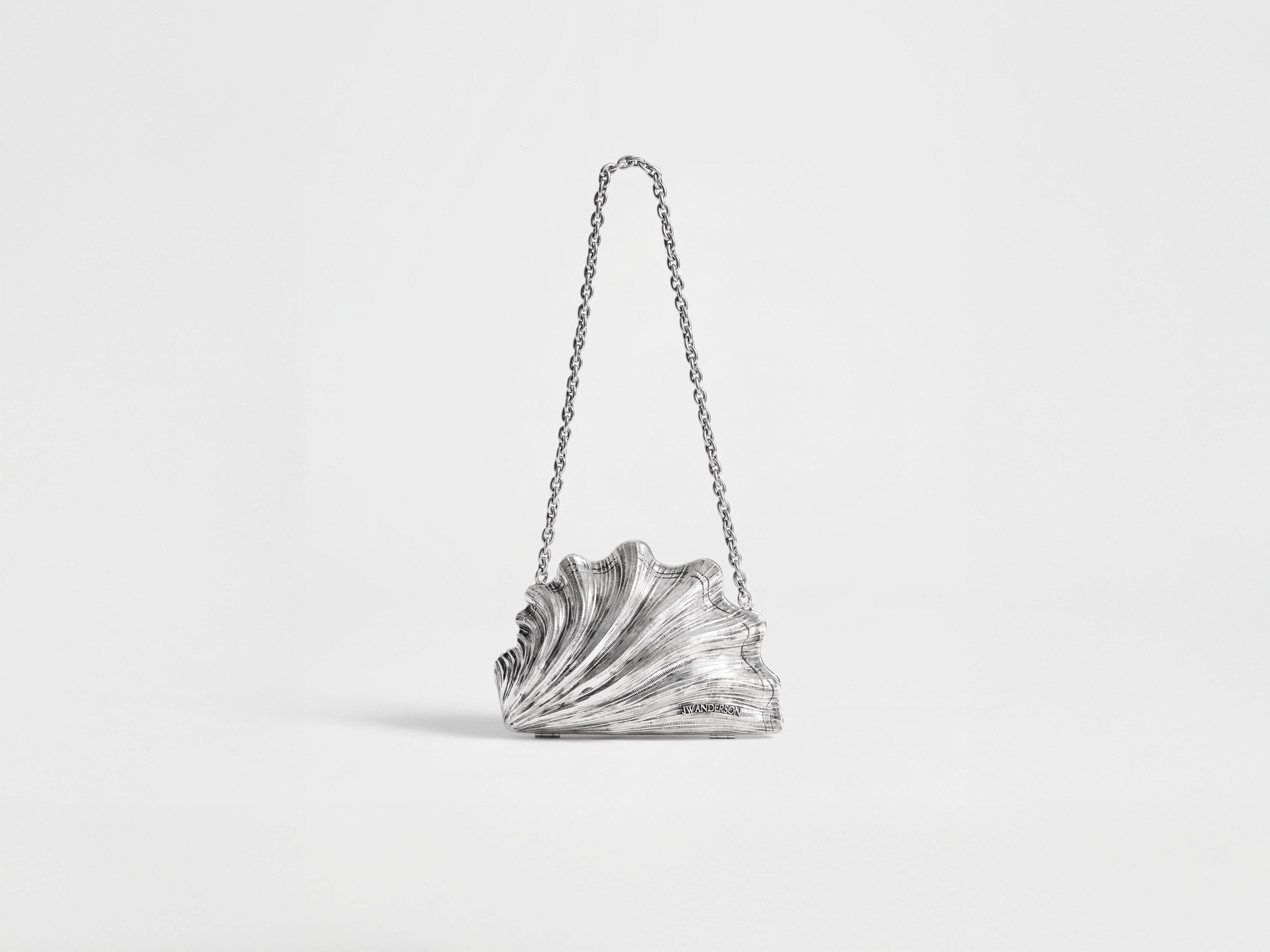 J.W.Anderson Shell Clutch Vintage Silver 3D Harz Kette