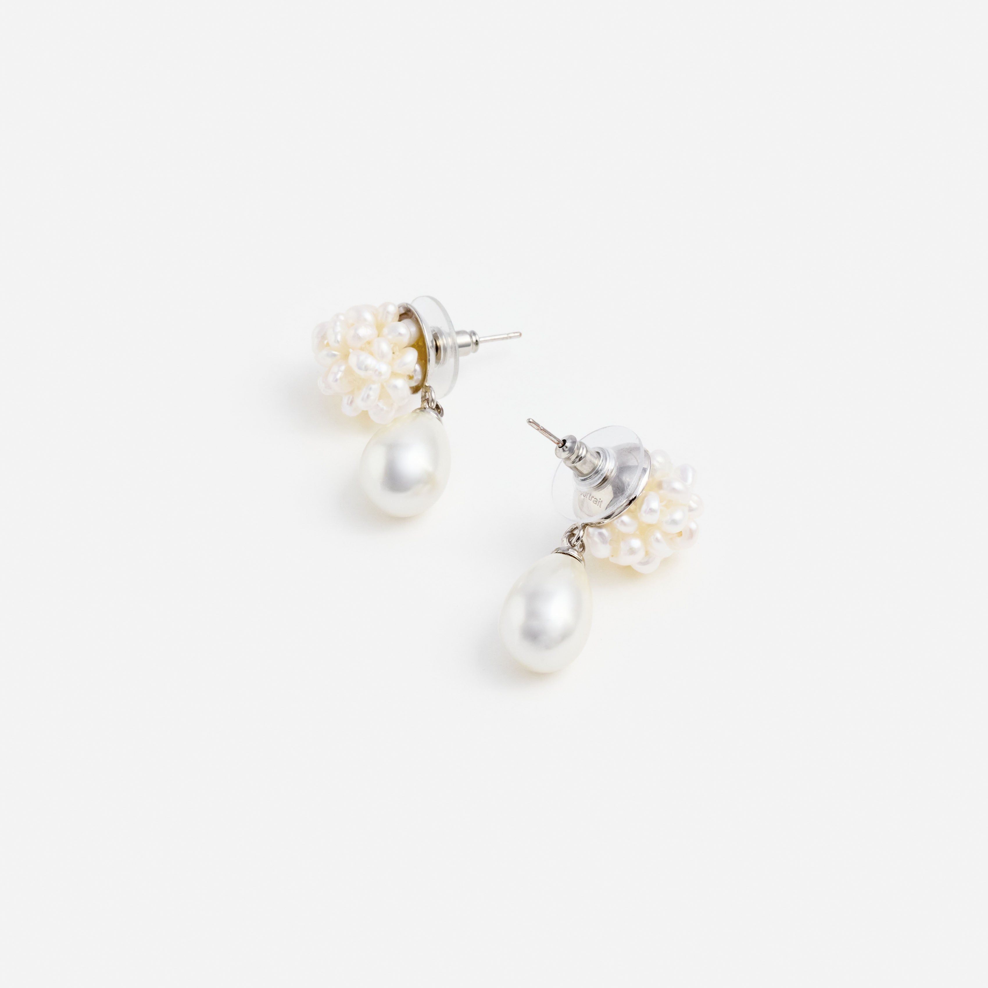 Self Portrait Pearl Cluster Ohrringe Creme Perlen One Size