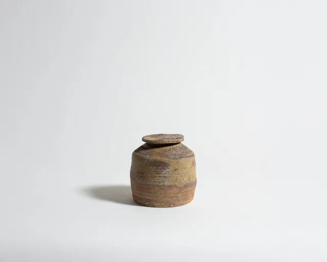 J.W.Anderson Akiko Hirai Teedose Kurz Beige Keramik