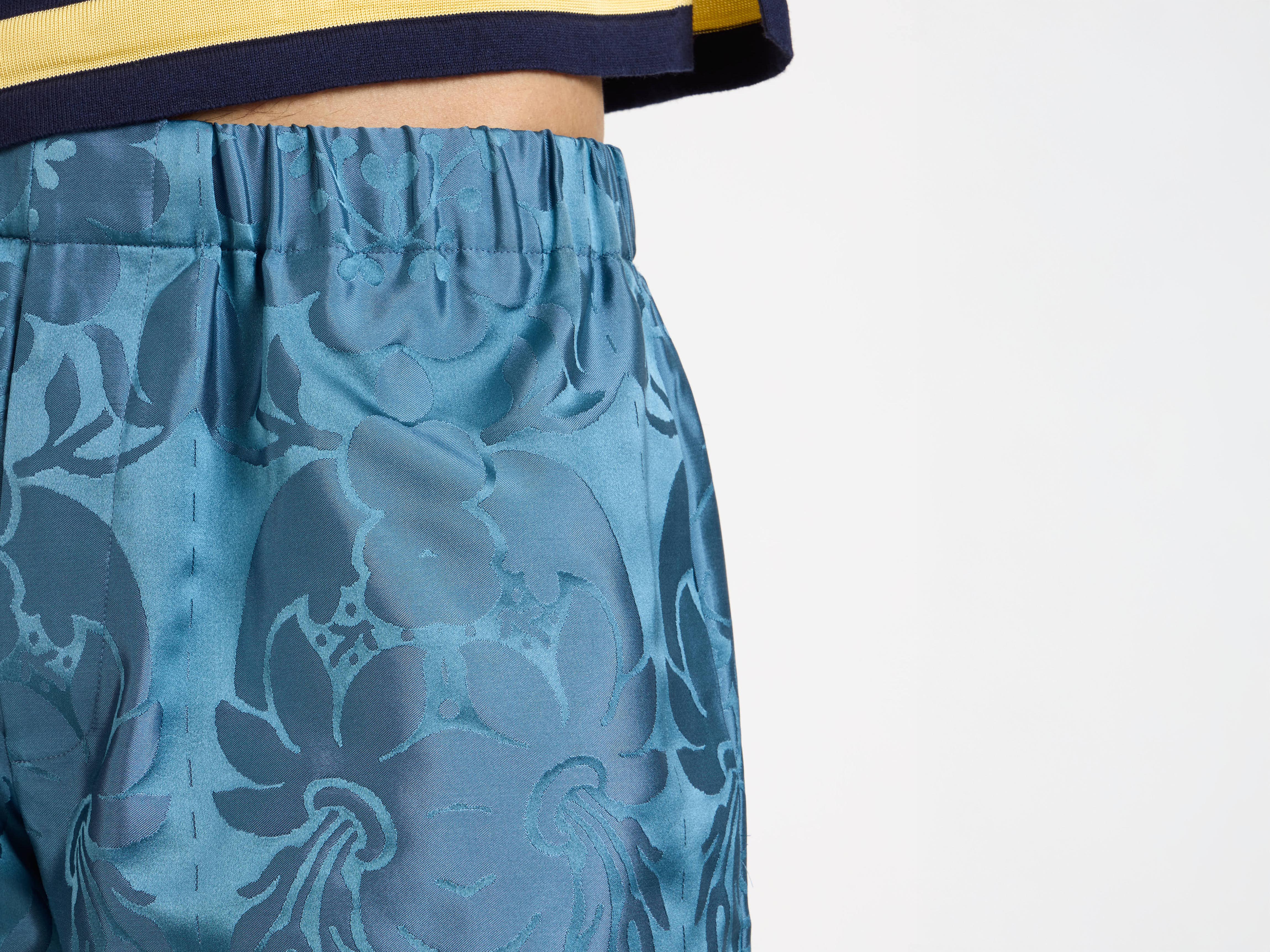 J.W.Anderson Damask Woven Shorts Herren Seidenshorts Airforce Blue