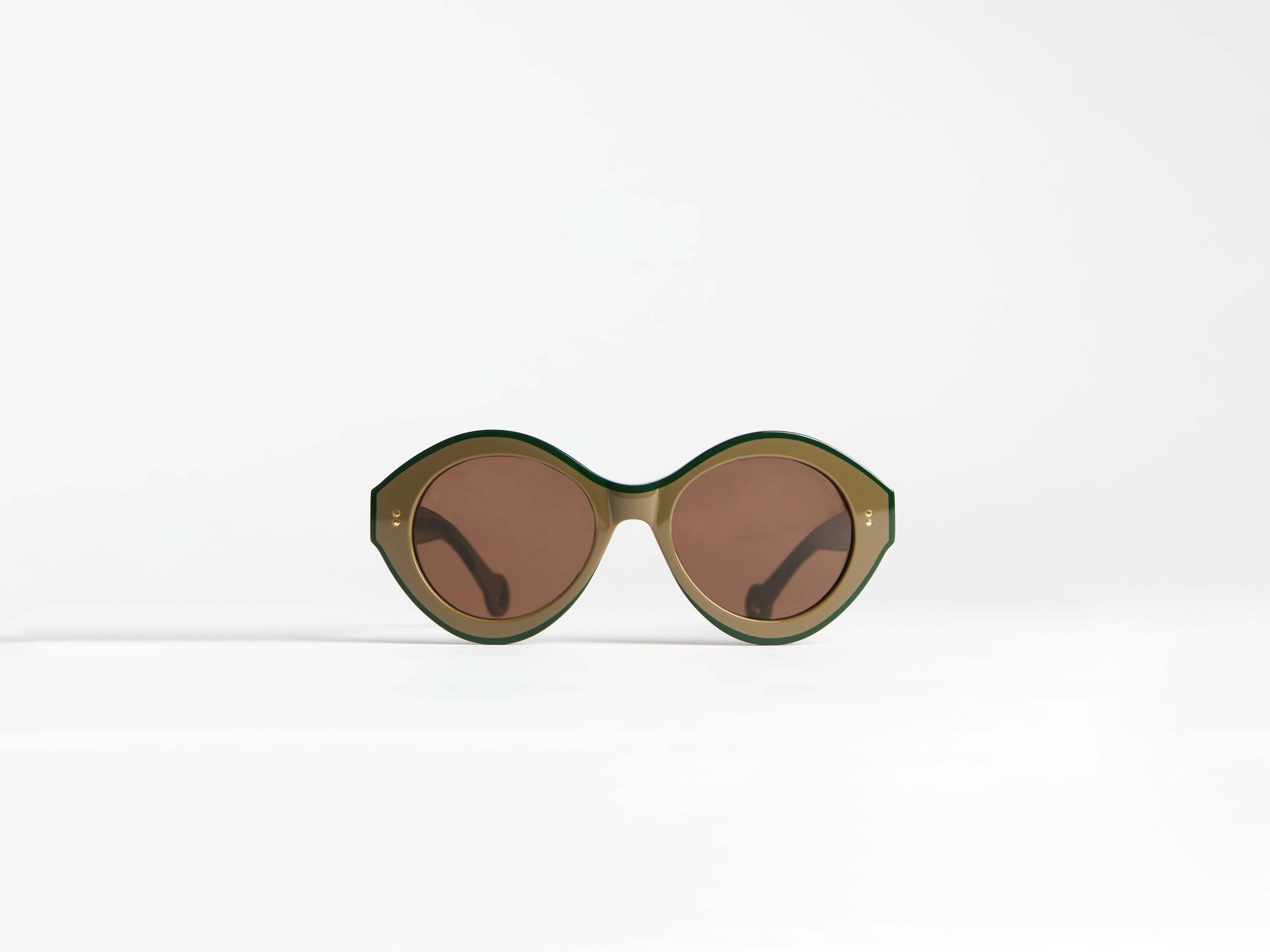 J.W.Anderson JWA07 Bumper Sonnenbrille Braun Grün Acetat