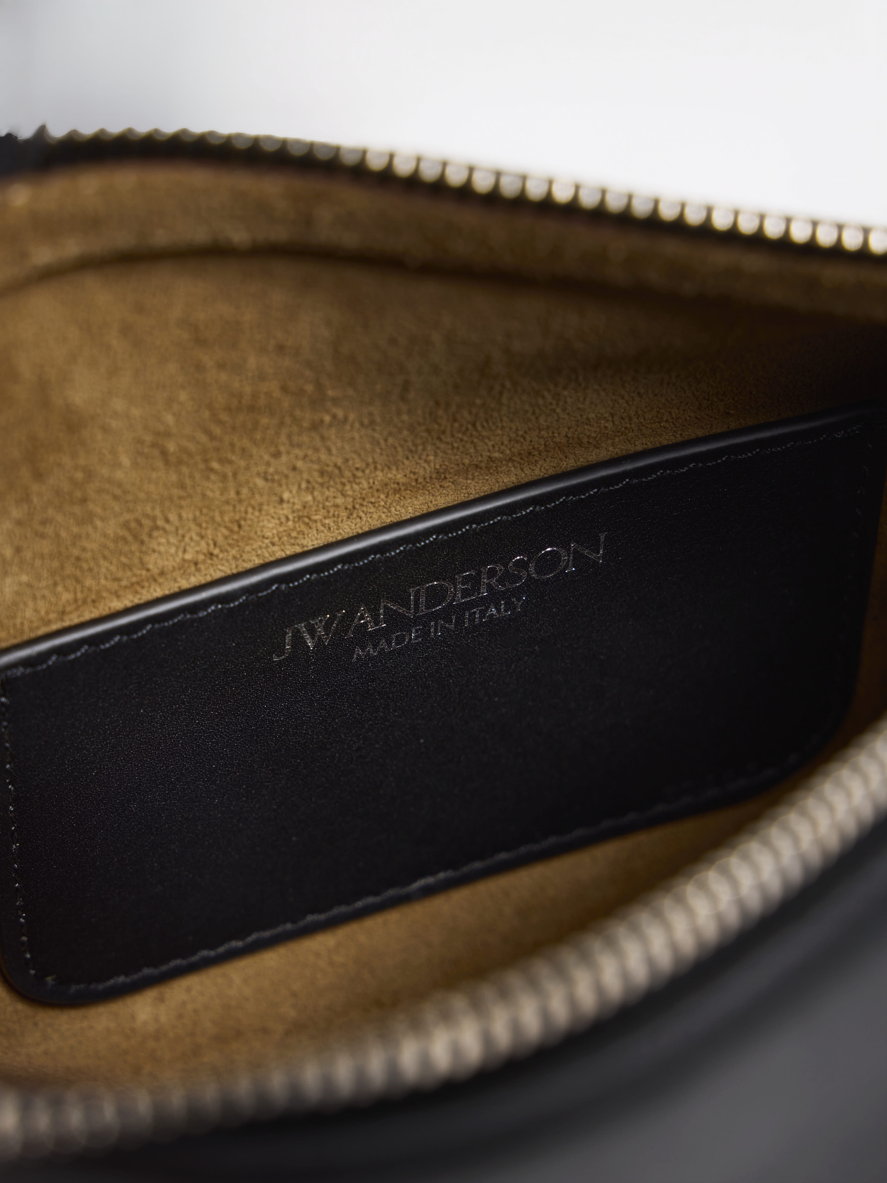 J.W.Anderson Bags Small Loafer Tasche schwarz Kalbsleder