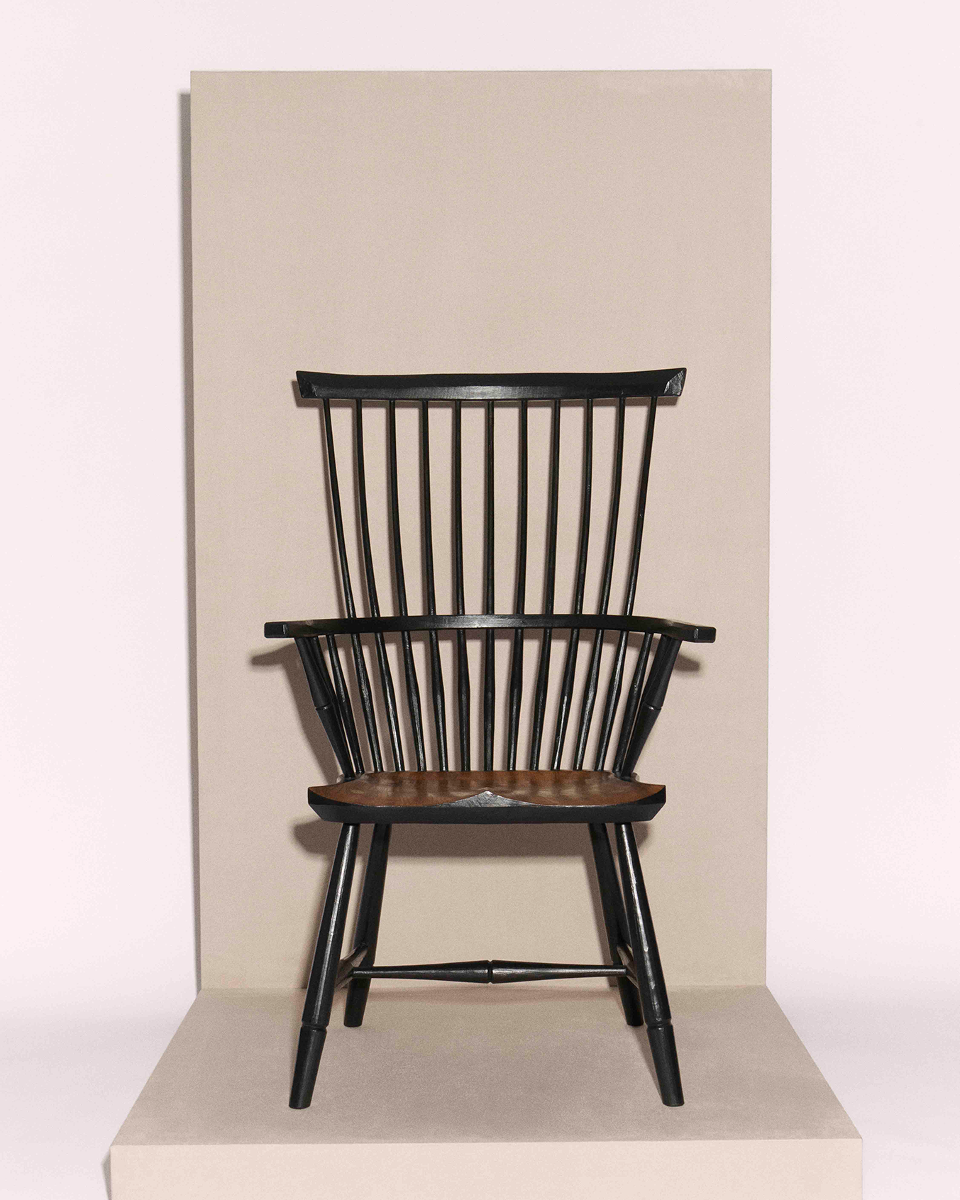 J.W.Anderson Furniture English Armchair Sessel Schwarz Holz
