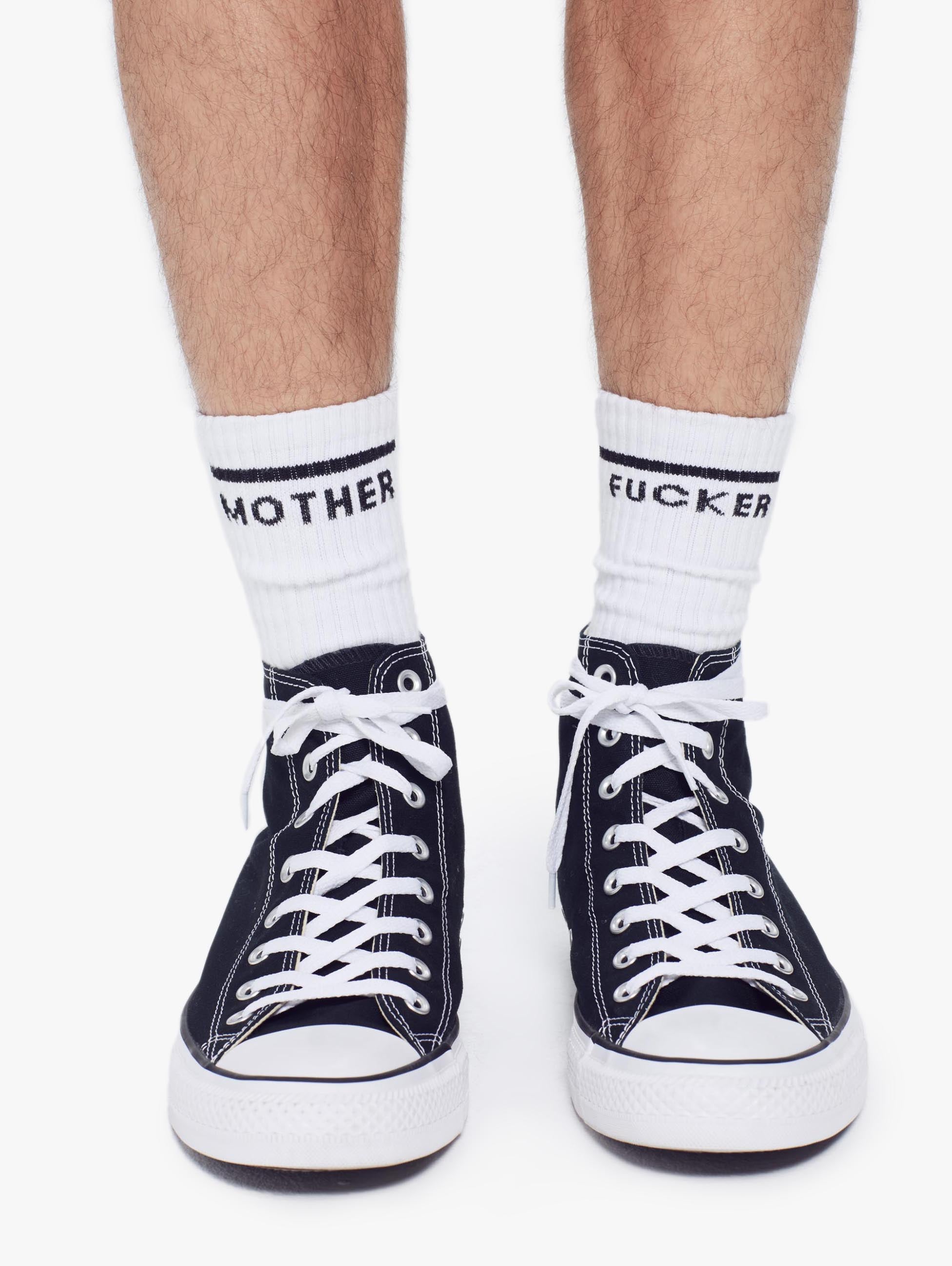 Mother One Small Step Socken Weiss Wadenhoch Schriftzug