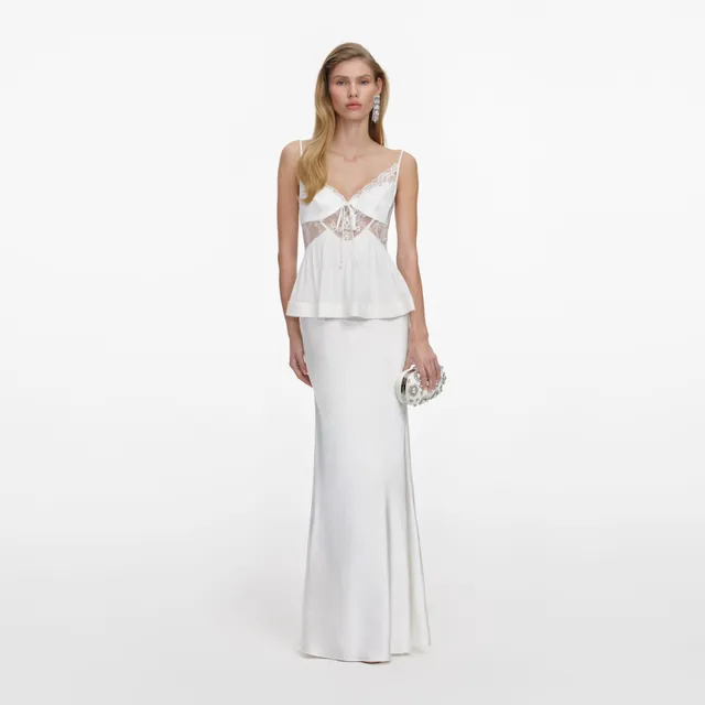 Self Portrait White Georgette Satin Maxikleid weiß