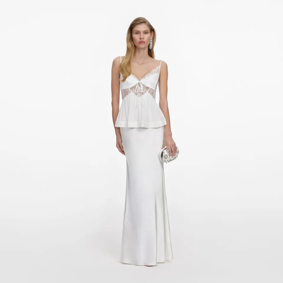 Self Portrait White Georgette Satin Maxikleid weiß