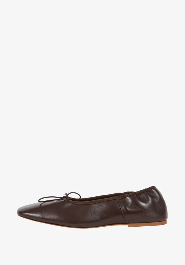 A.P.C. Shoes Ballerinas Glattleder Balletschuhe Gr 38
