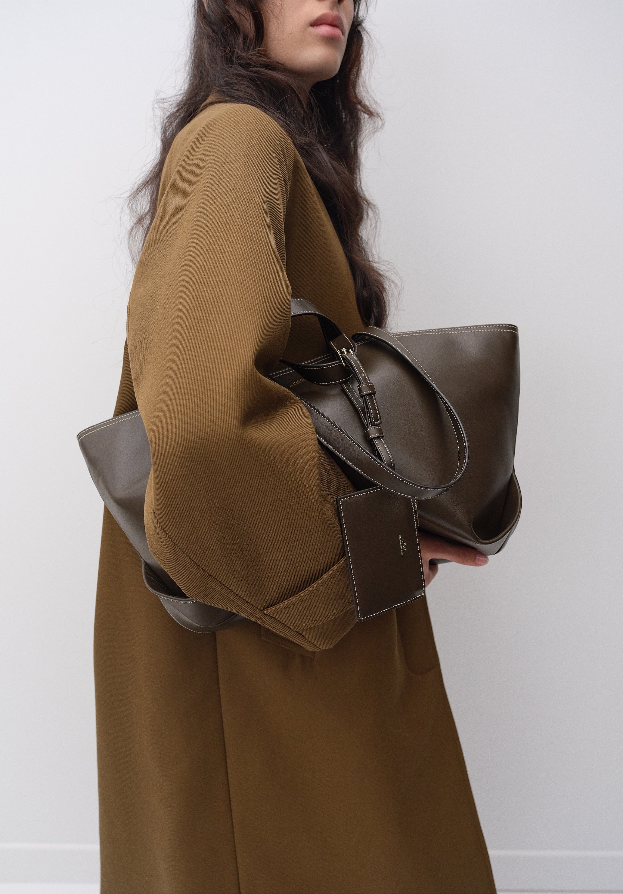 A.P.C. Drummer Tasche Leder braun TU