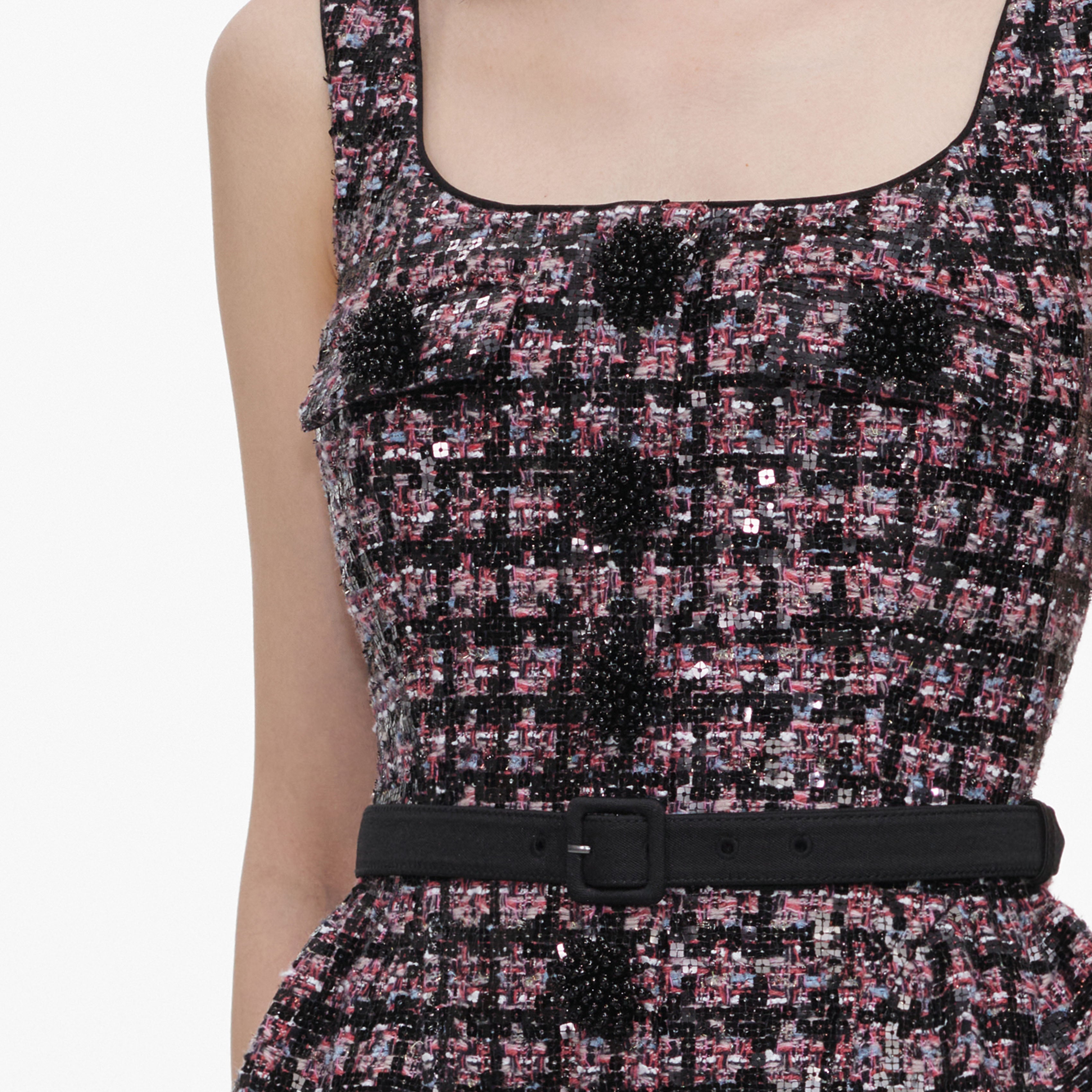Self Portrait Sequin Boucle Minikleid rosa-schwarz ärmellos