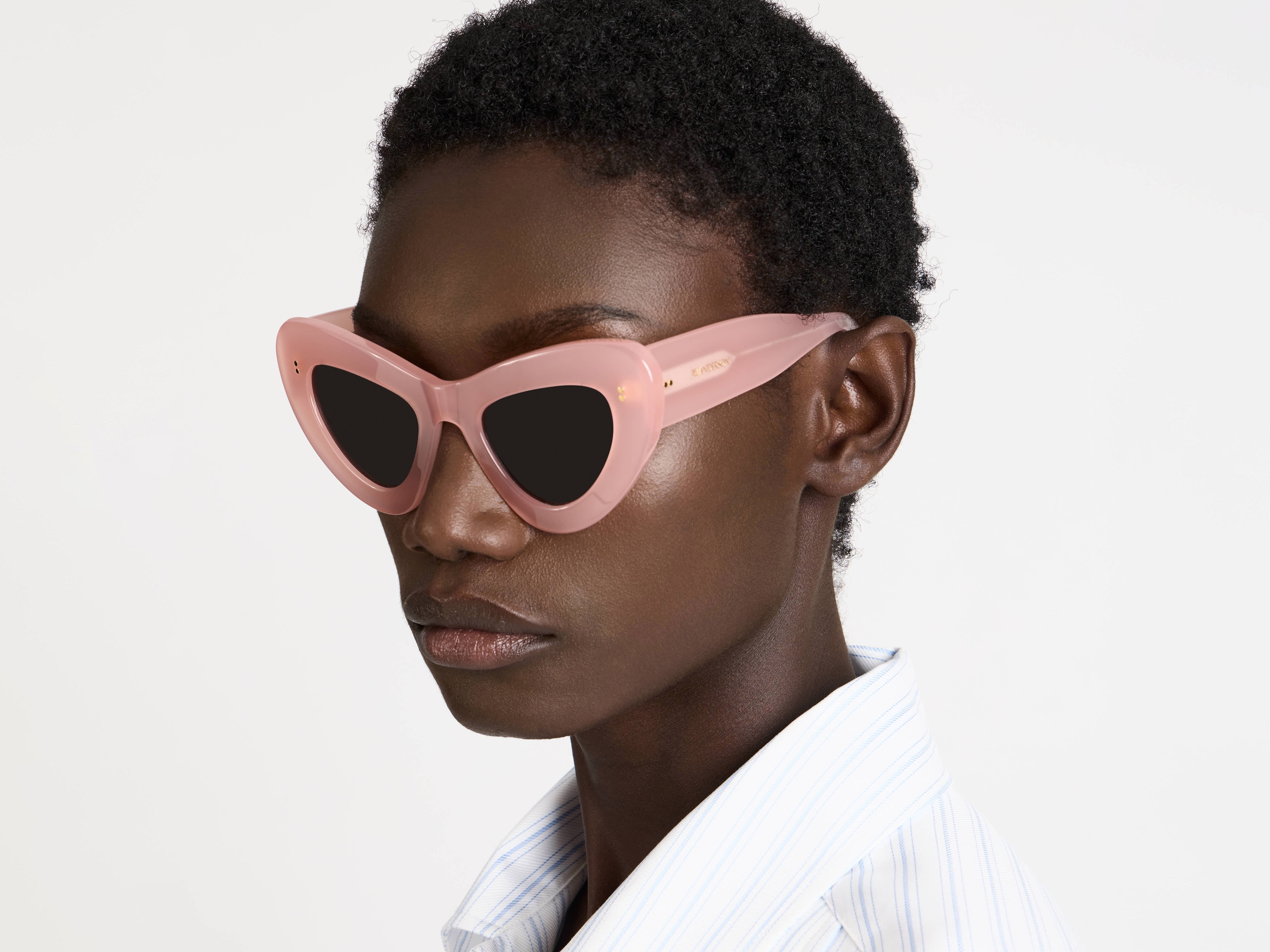 J.W.Anderson JWA06 Butterfly Sonnenbrille Pink Acetat