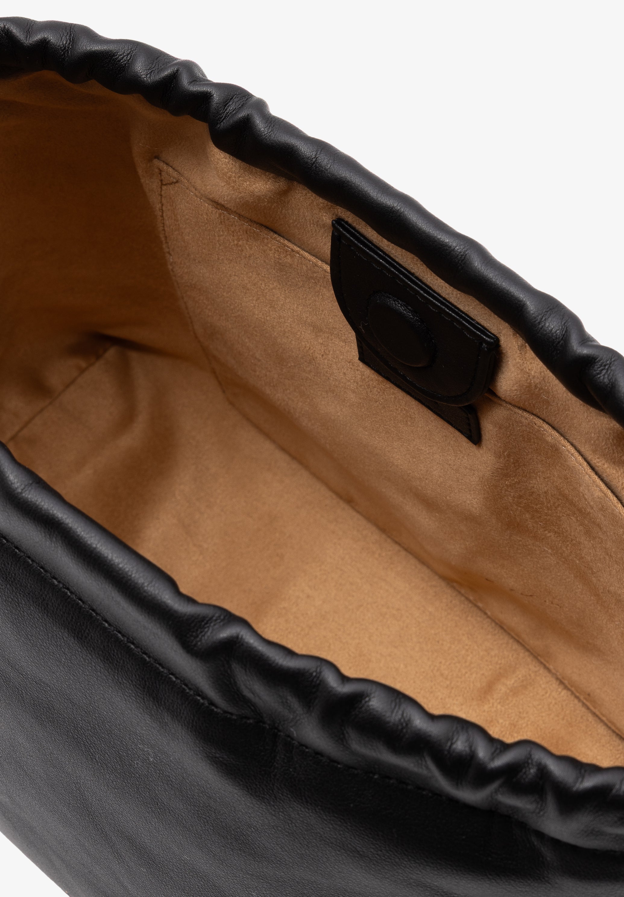 A.P.C. Ninon Tasche TU Lederoptik recycelt