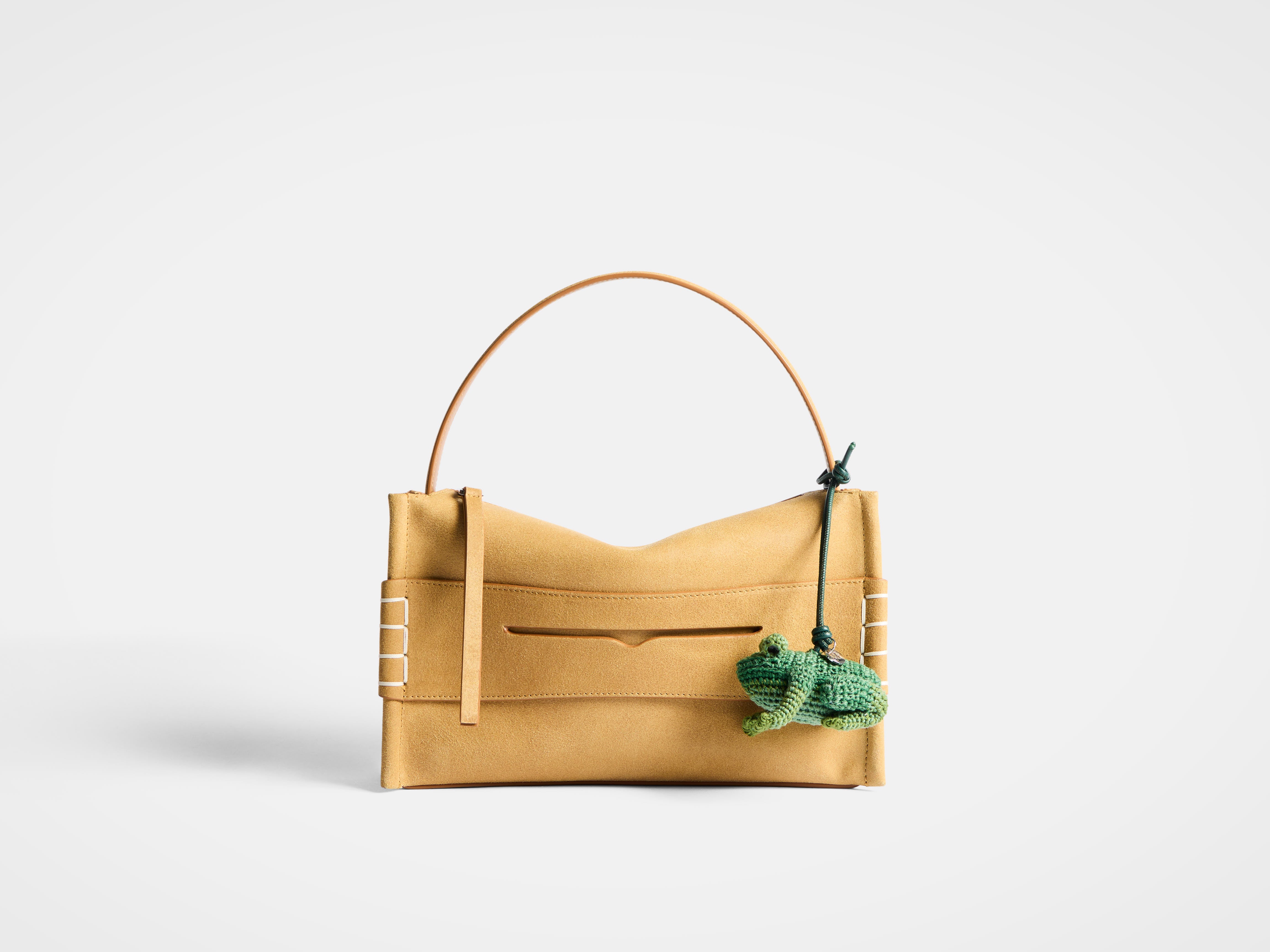 J.W.Anderson Frog Charm Taschenanhänger Handgehäkelt