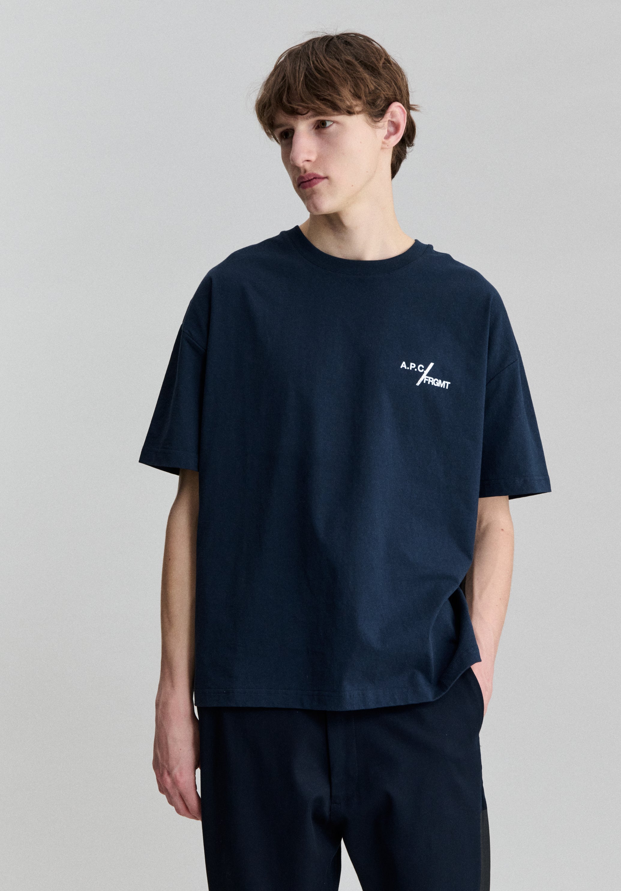 A.P.C. FRGMT Renoncement T-Shirt Größe M Silber-Logo