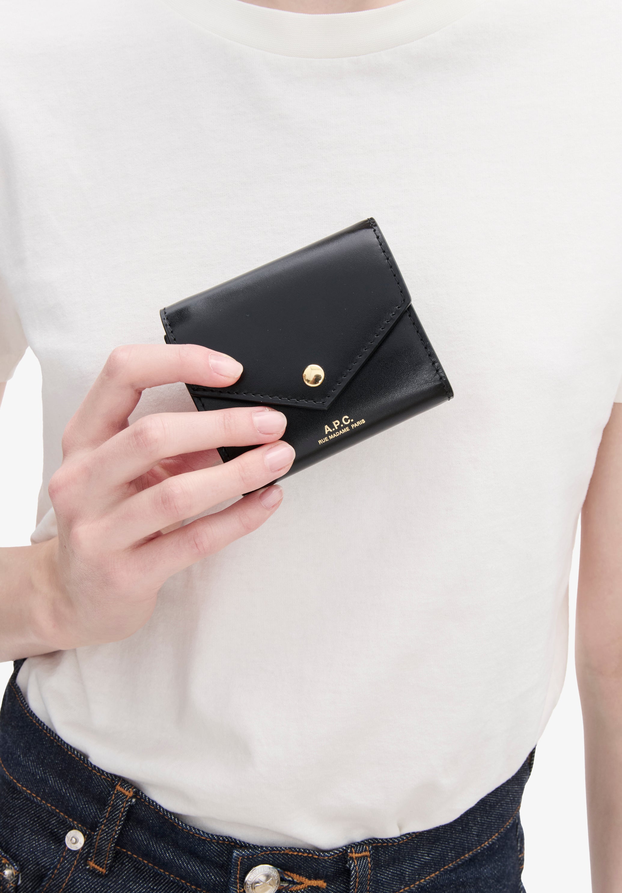A.P.C. Enveloppe Portemonnaie Leder TU Druckknopf
