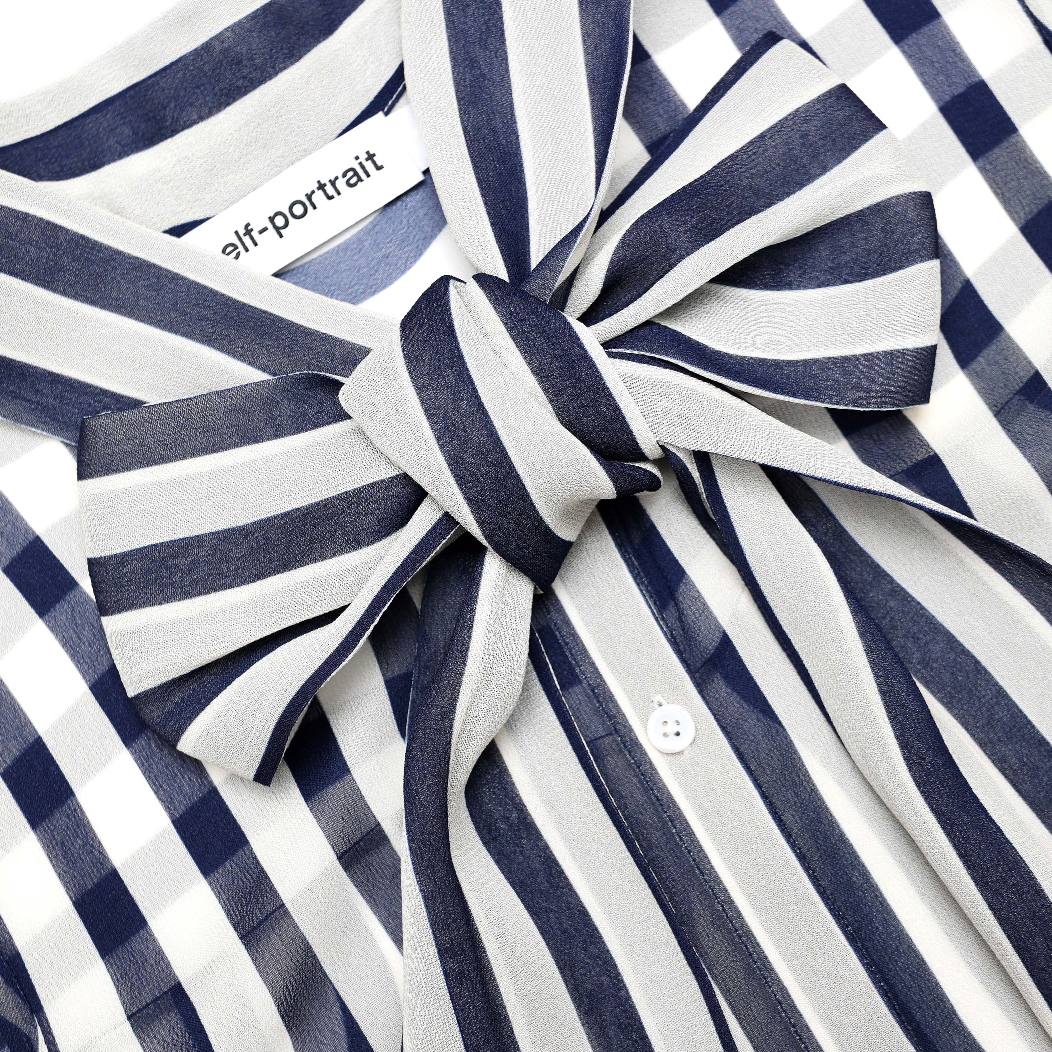 Self Portrait Navy Stripe Tie Neck Bluse Damen Georgette