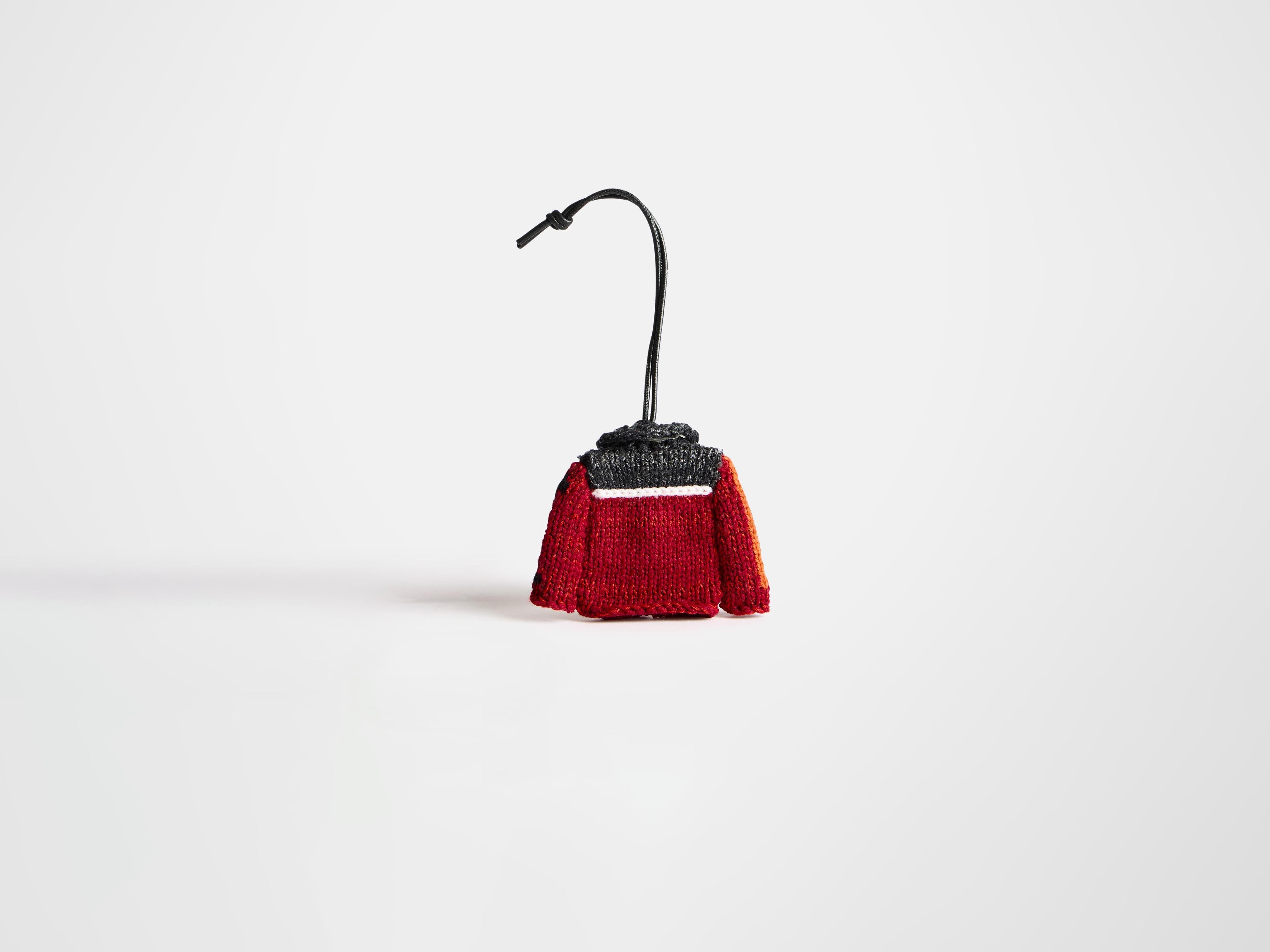 J.W.Anderson Cardigan Taschenanhänger Rot Wolle Bag Charm