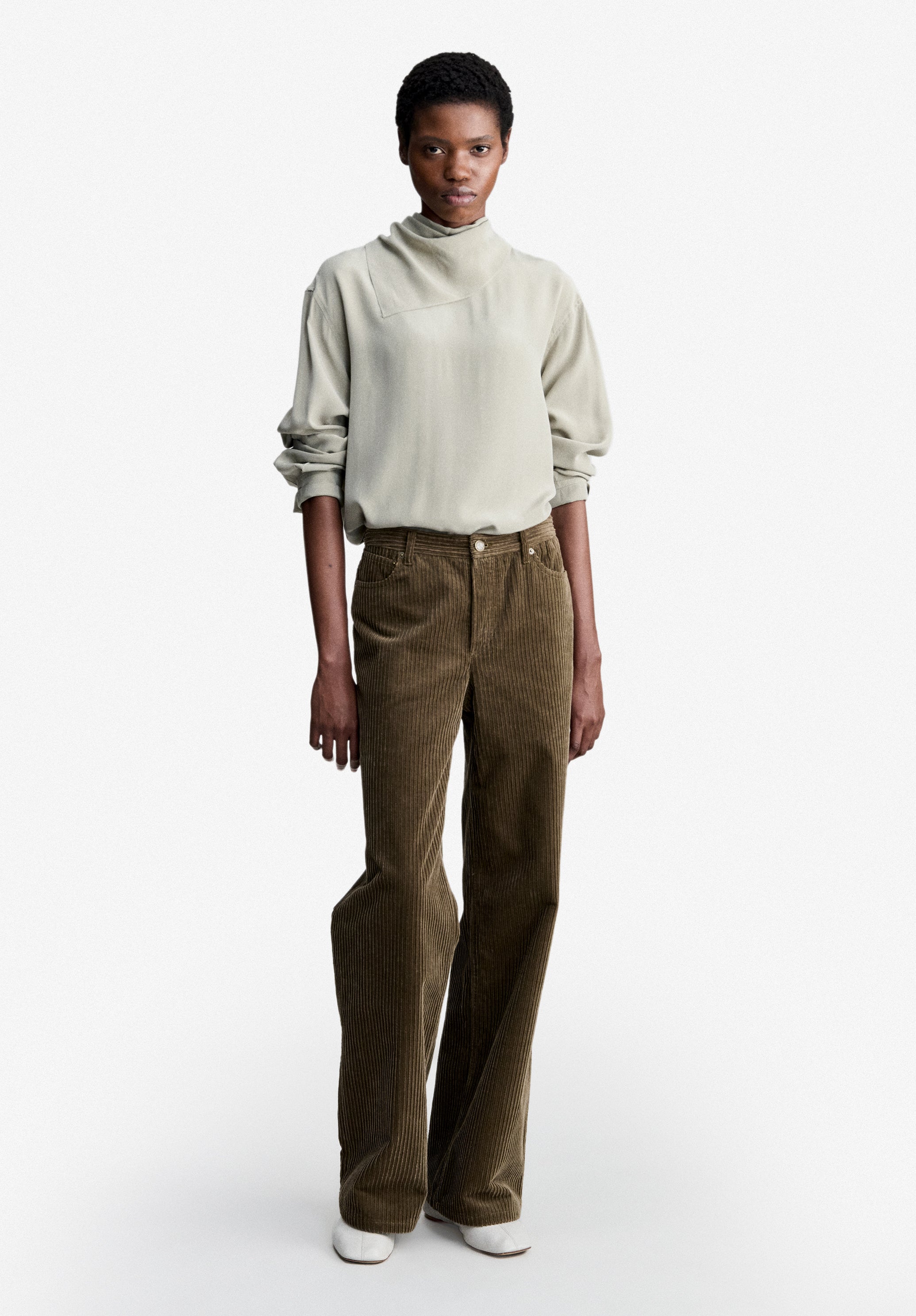 A.P.C. Seidenbluse Mandelgrün Schluppenbluse 38 Seide