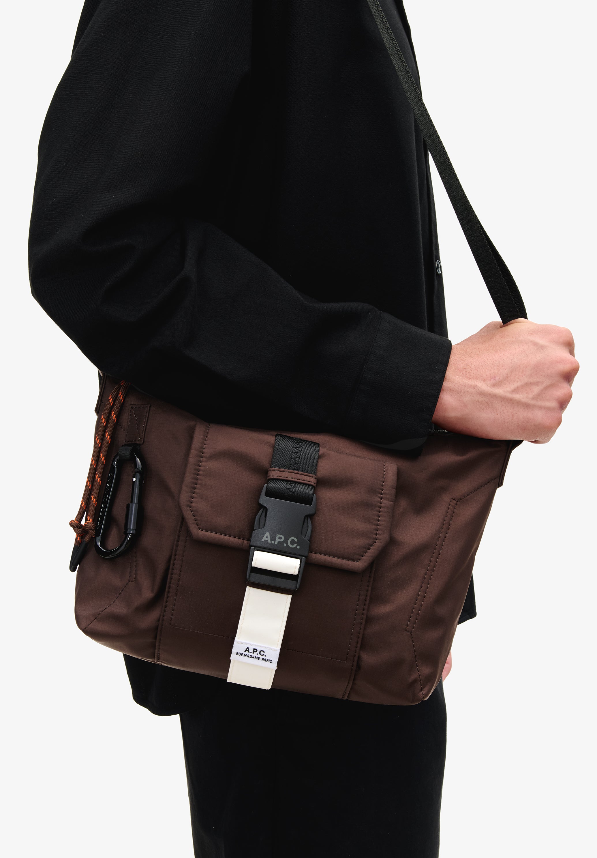 A.P.C. Trek Tasche Recycling Sling Bag TU