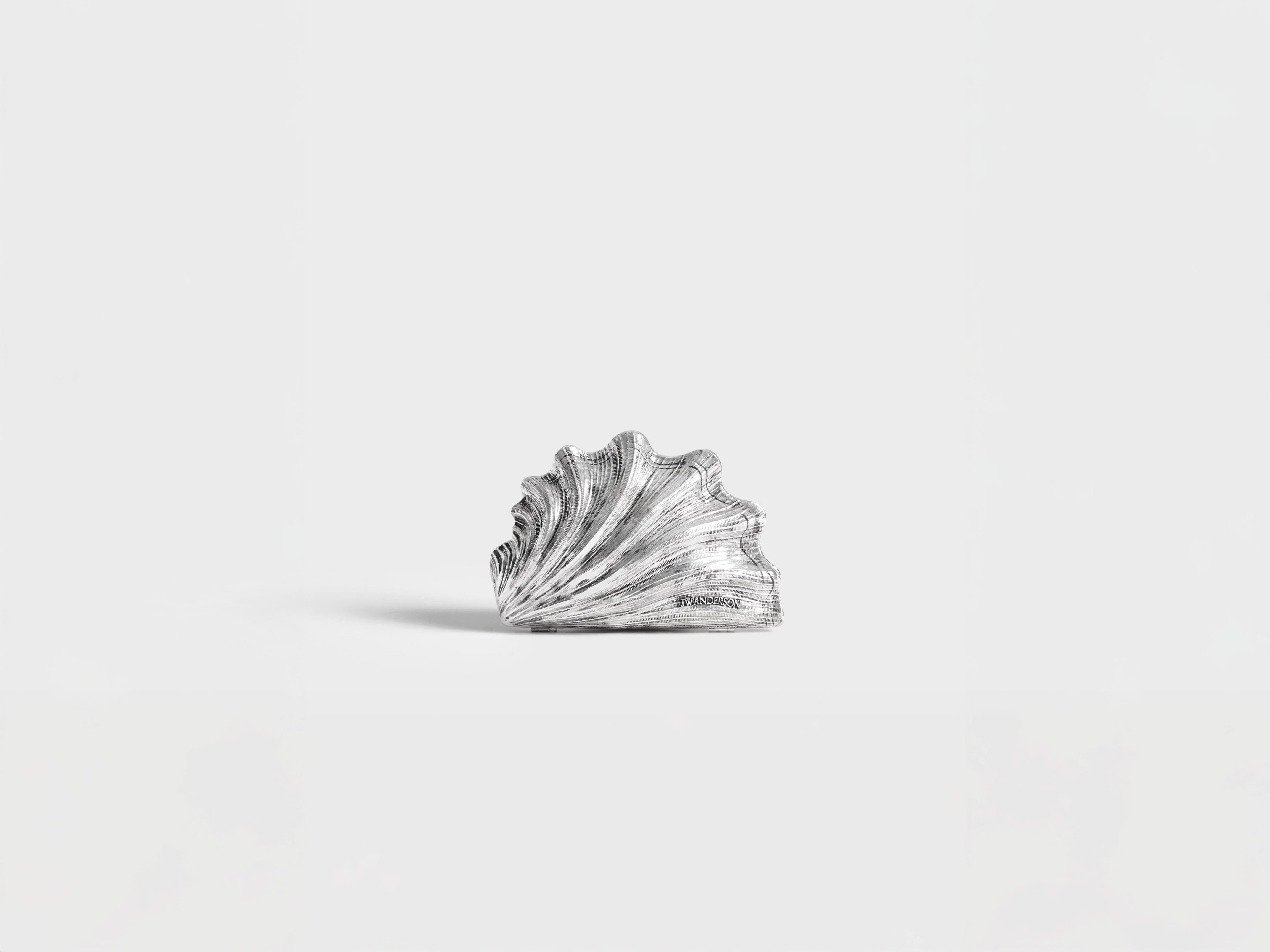 J.W.Anderson Shell Clutch Vintage Silver 3D Harz Kette
