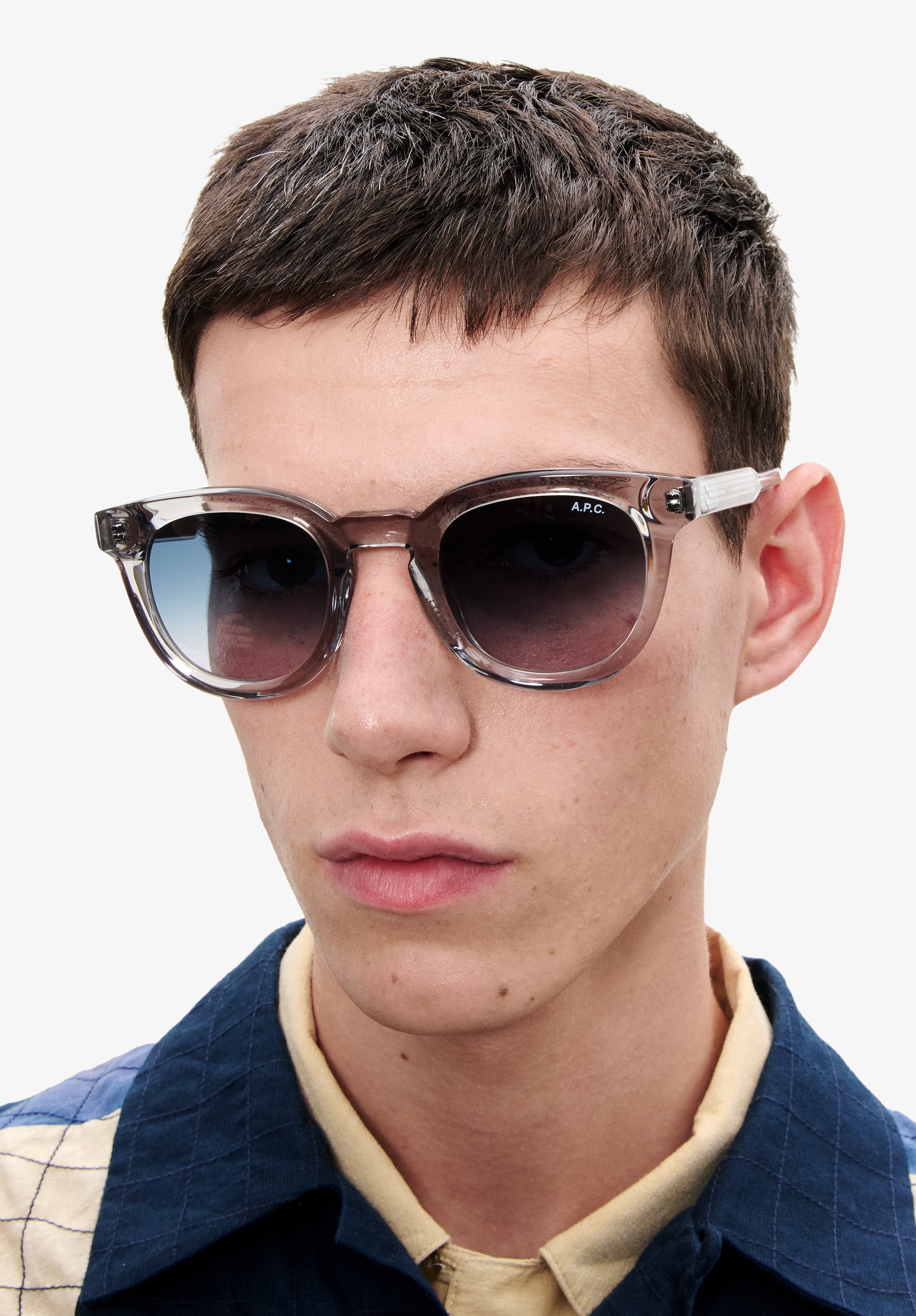 A.P.C. ACCESSORIES Les Lou Sonnenbrille TU blau UV