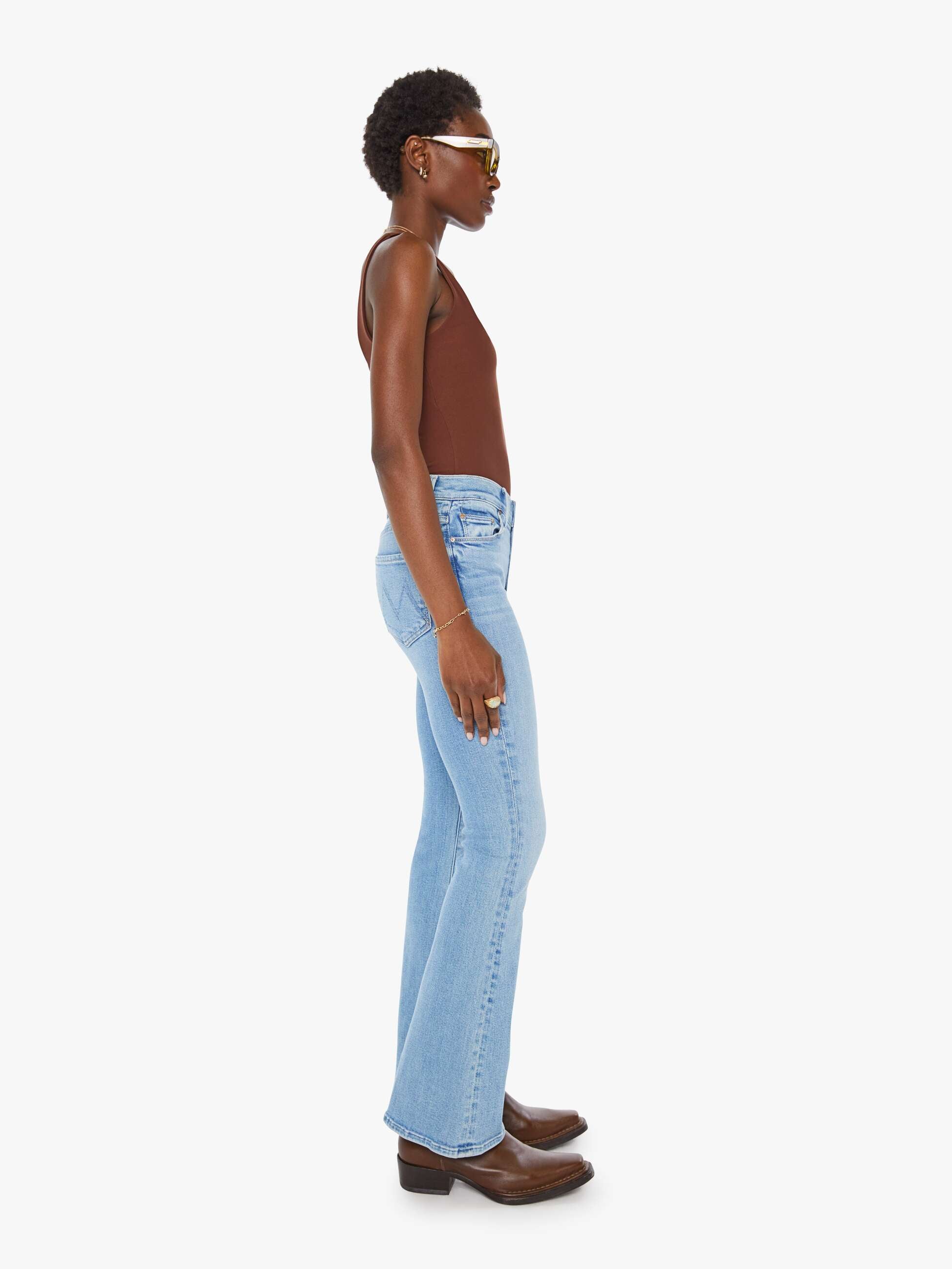 Mother The Weekender Flare Jeans Blessing In Disguise Mittelblau