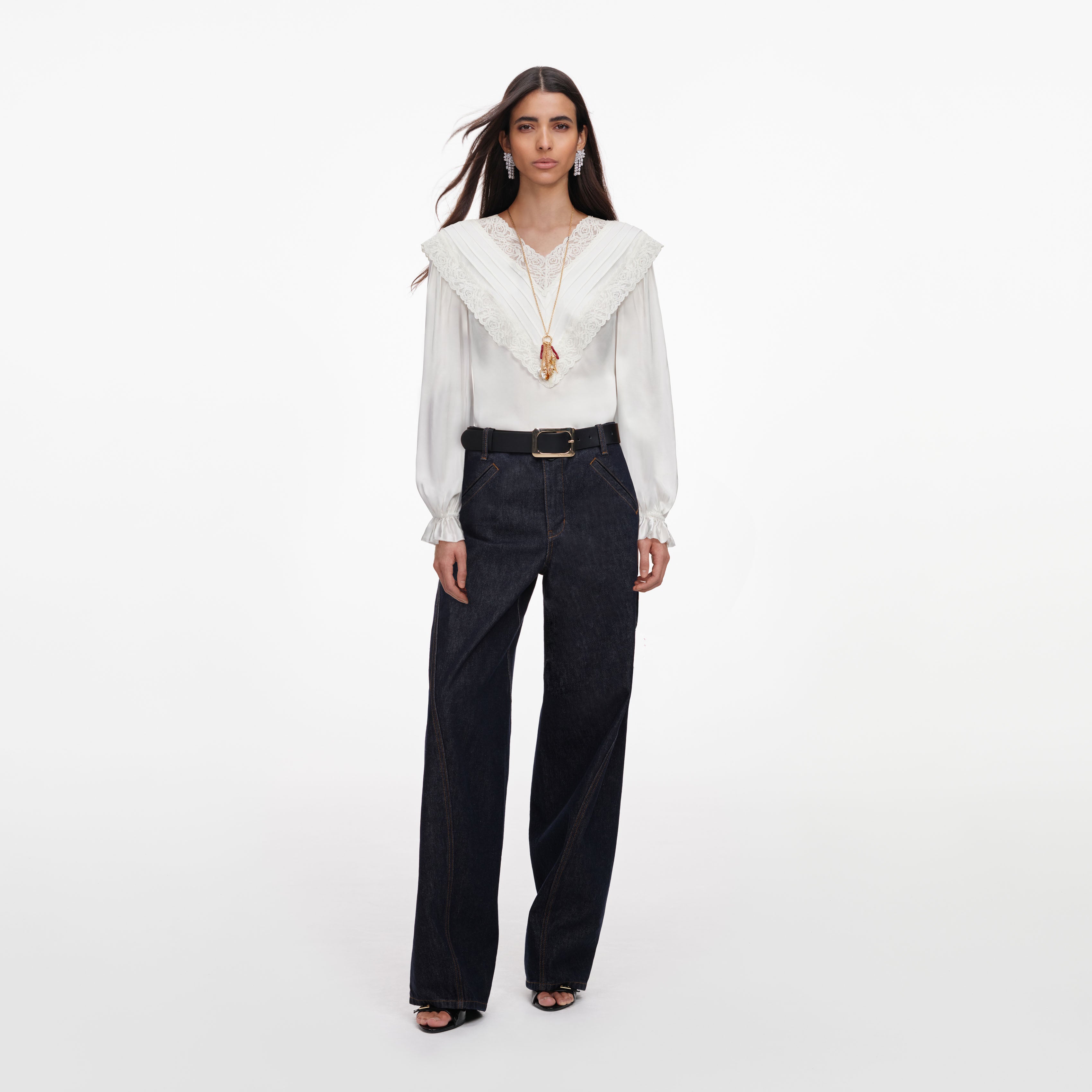 Self Portrait Cream Viscose Lace Top Creme Spitze V-Ausschnitt