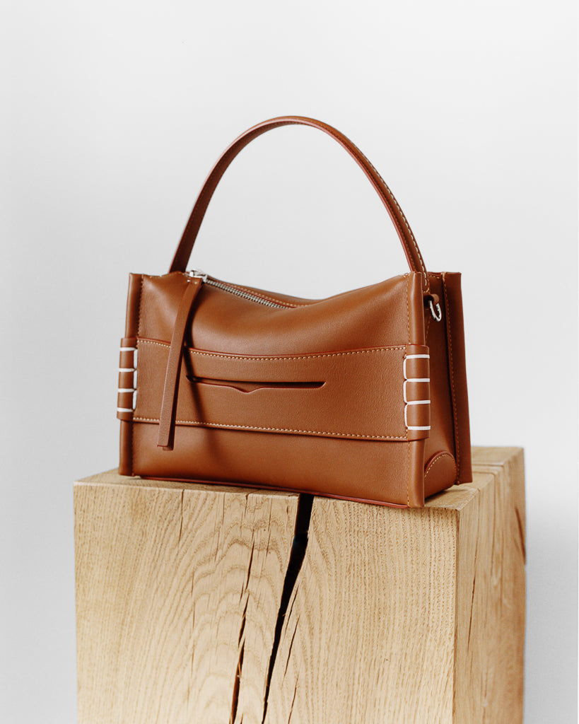J.W.Anderson Loafer Bag Tasche Kalbsleder in Tan