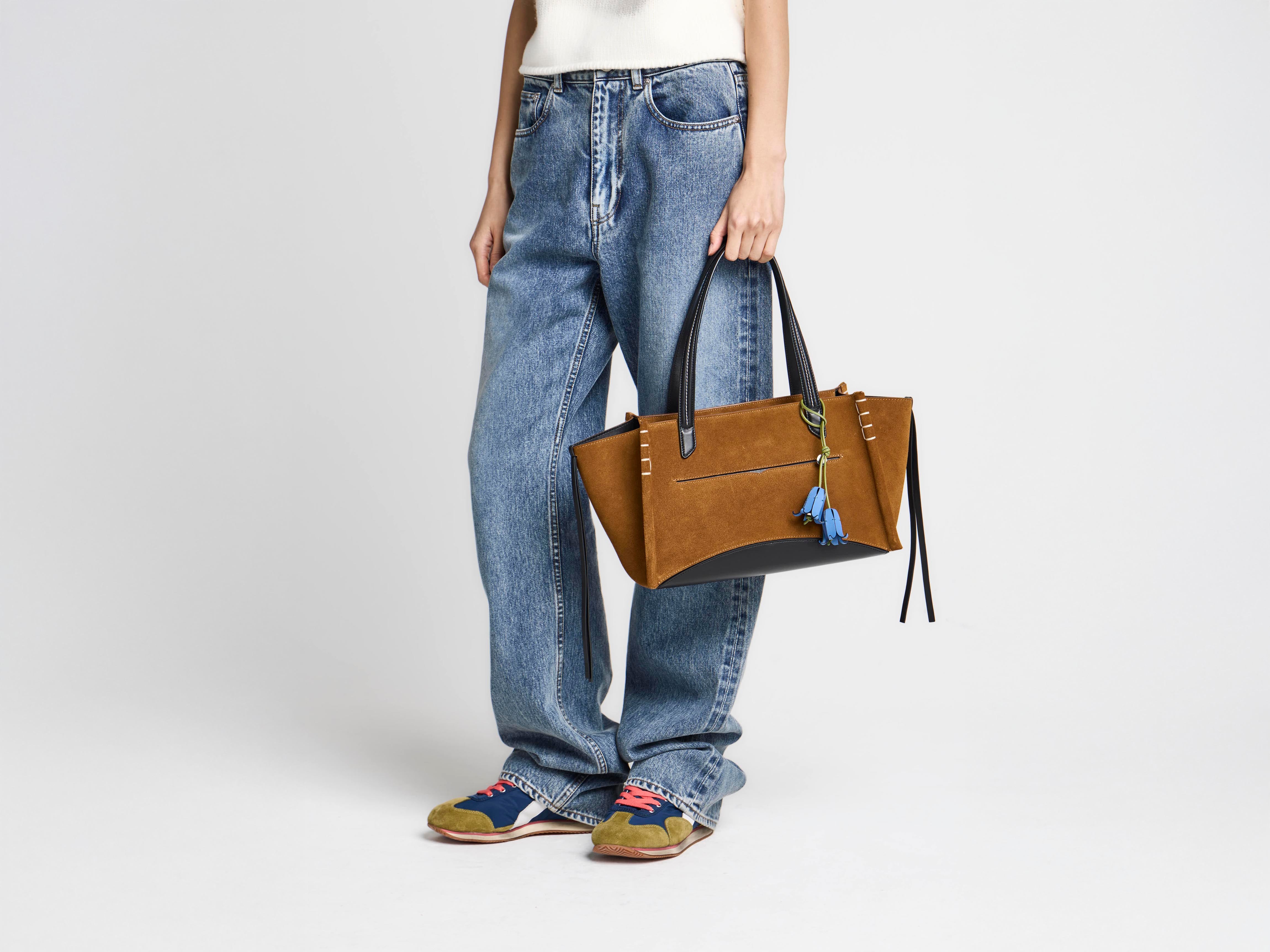 J.W.Anderson Bags Elongated Loafer Cabas Tasche Caramel Suede