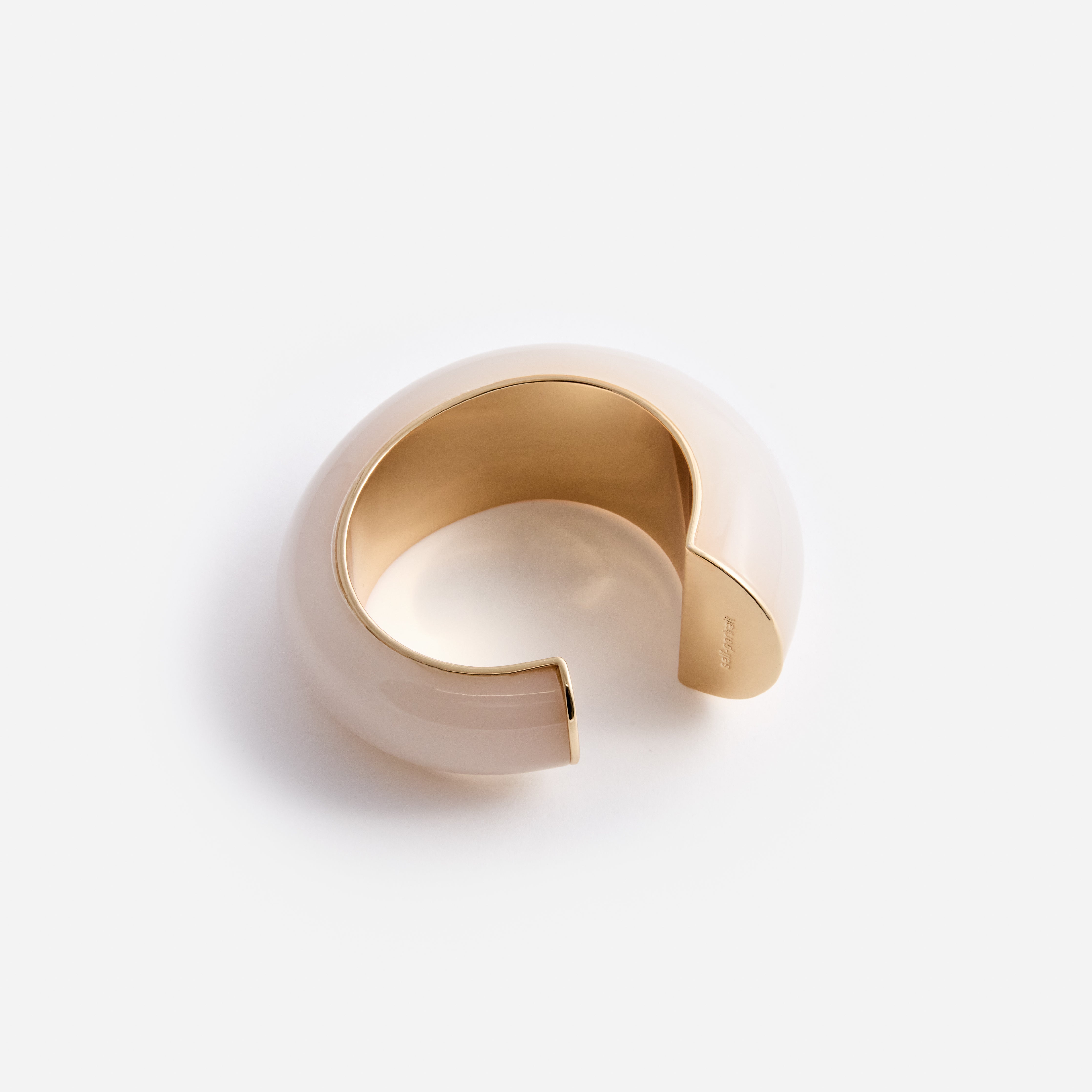 Self Portrait Cream Resin Cuff Armreif Creme Gold