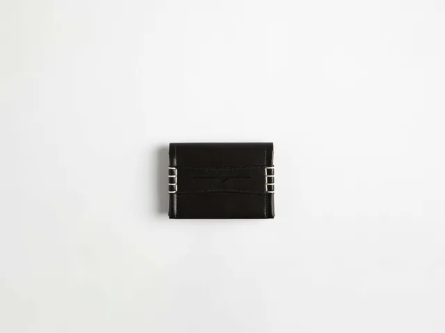 J.W. Anderson Penny Loafer Kartenetui Leder Schwarz