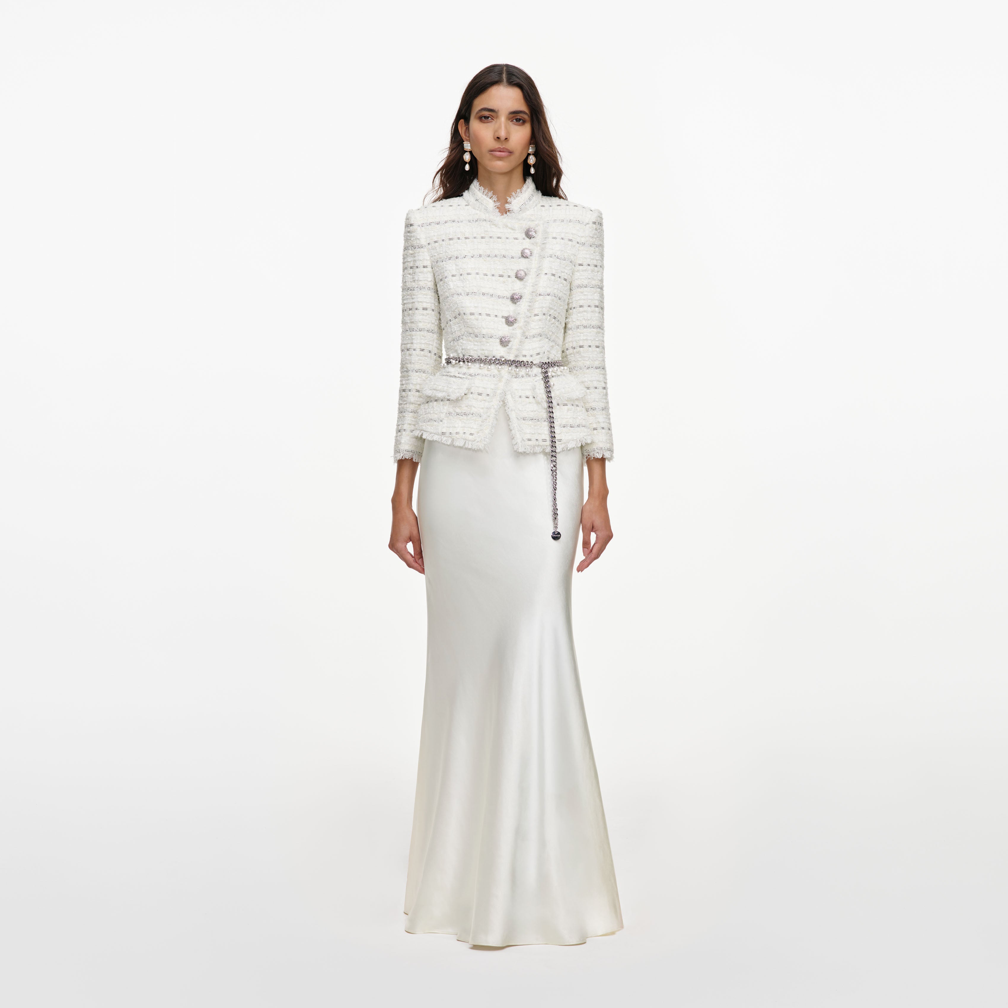 Self Portrait White Boucle Satin Maxikleid Weiß mit Gürtel