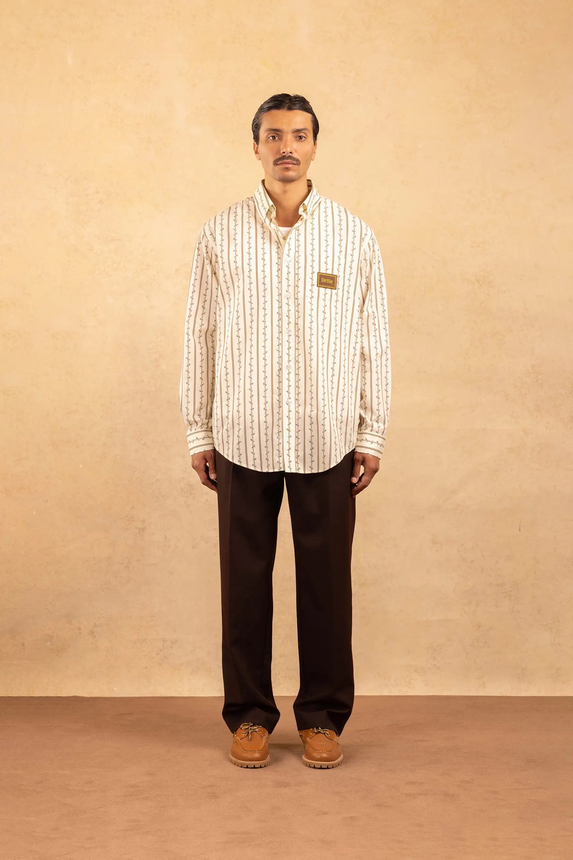 Drôle De Monsieur La Chemise Fleurs Hemd ecru Baumwolle
