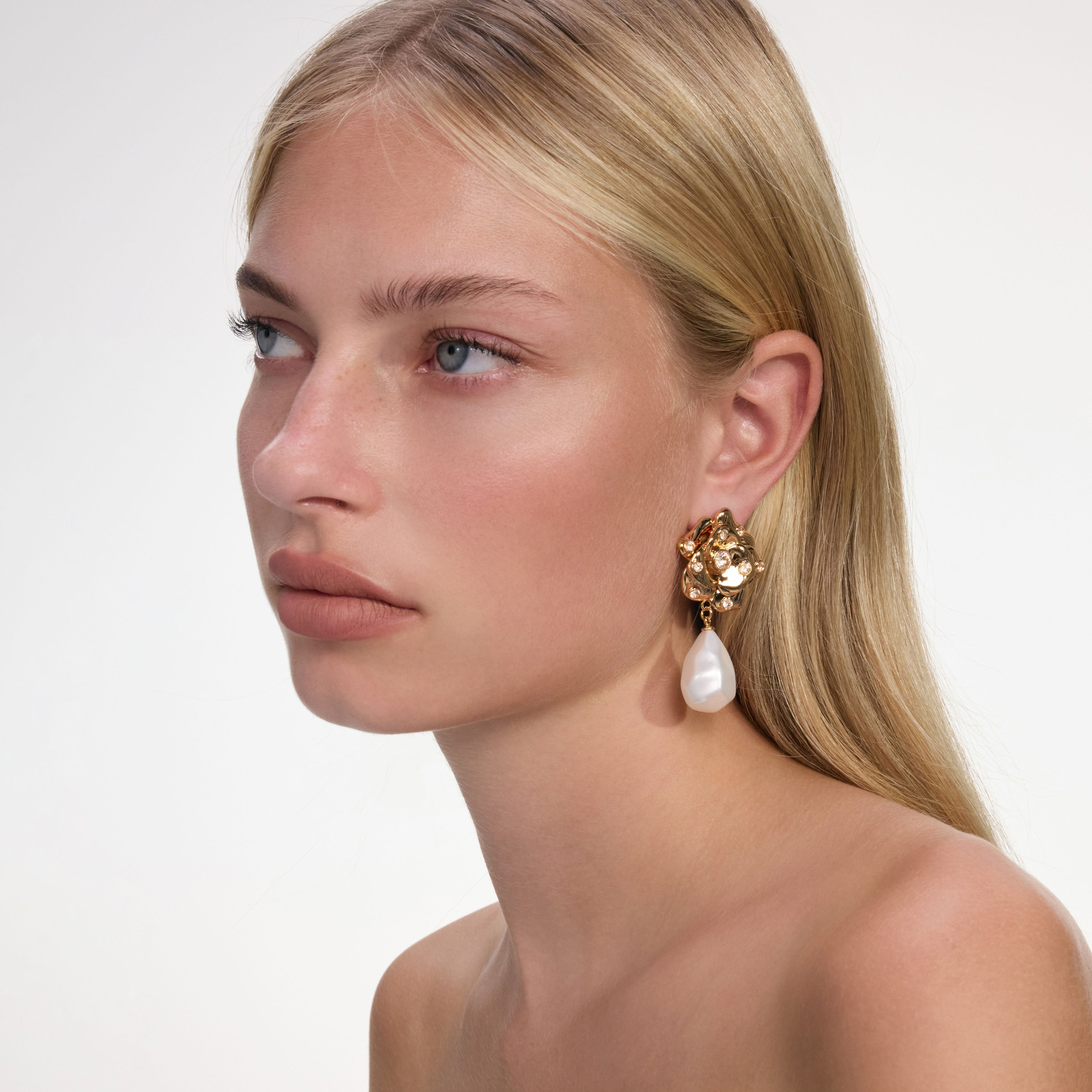 Self Portrait Gold Flower Pearl Ohrringe Gold Blume