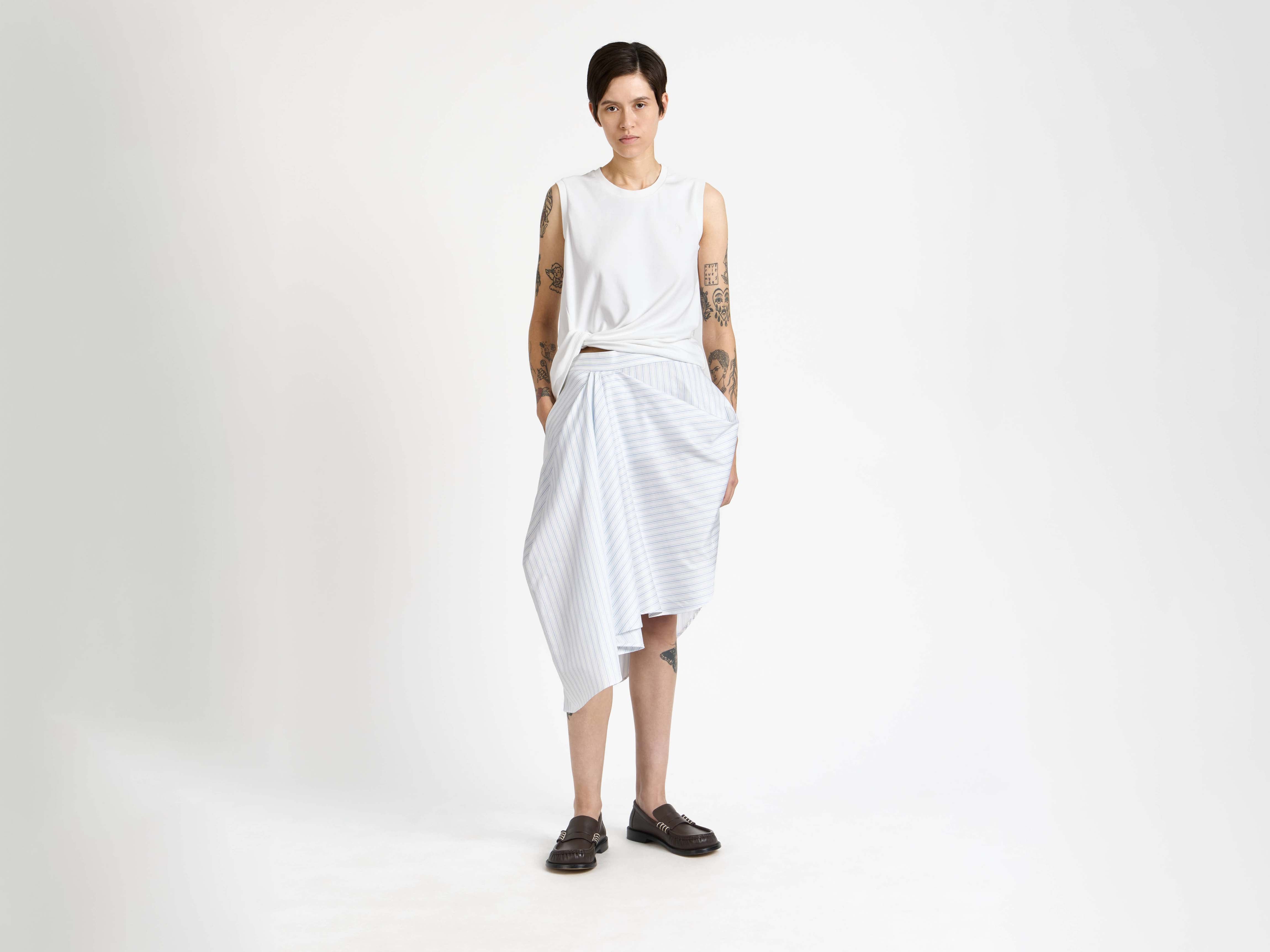 J.W. Anderson Asymmetric Draped Rock Weiss Blau Streifen