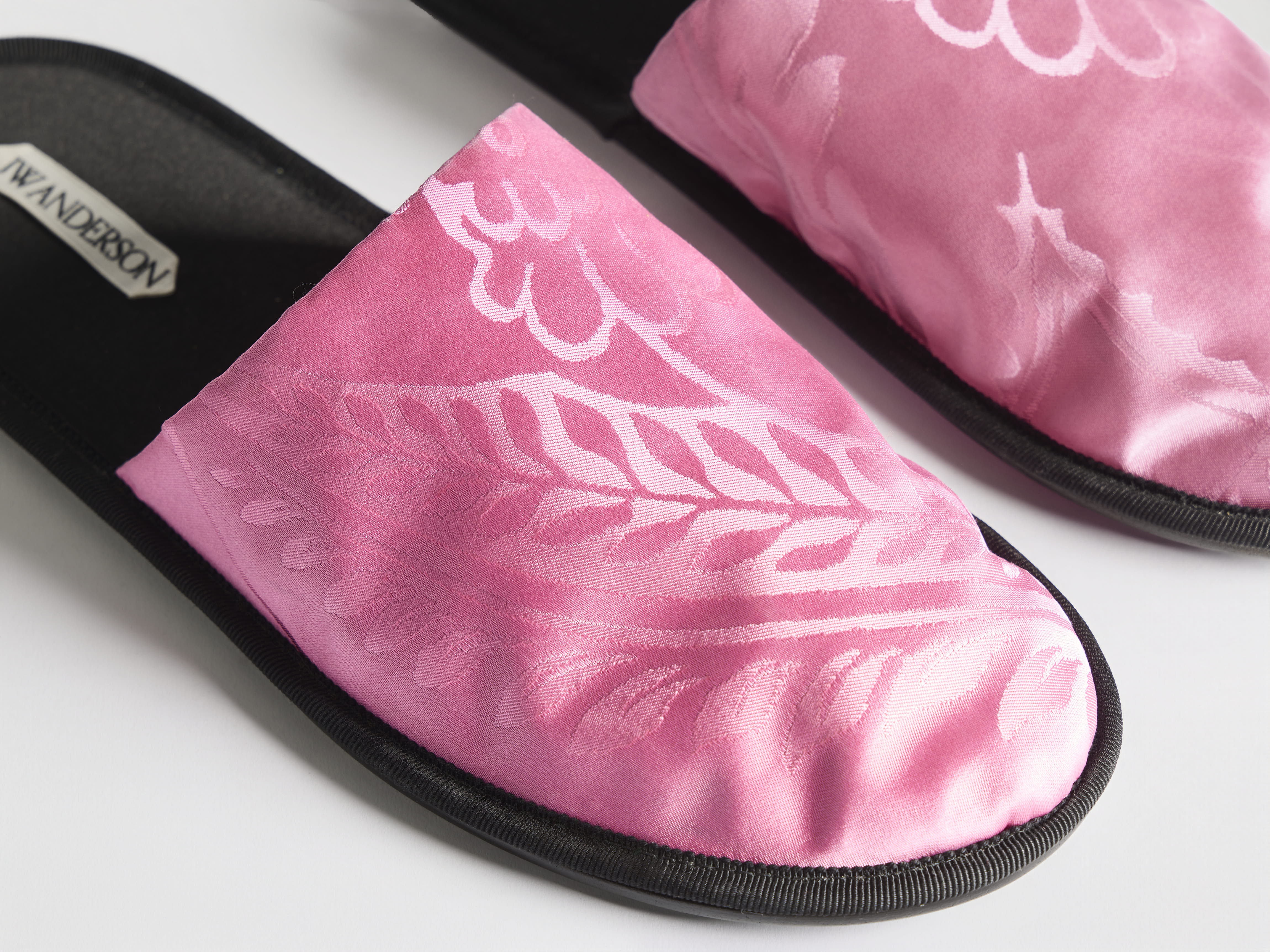 J.W.Anderson Shoes Close Toe Slides Camellia Rosa Seide