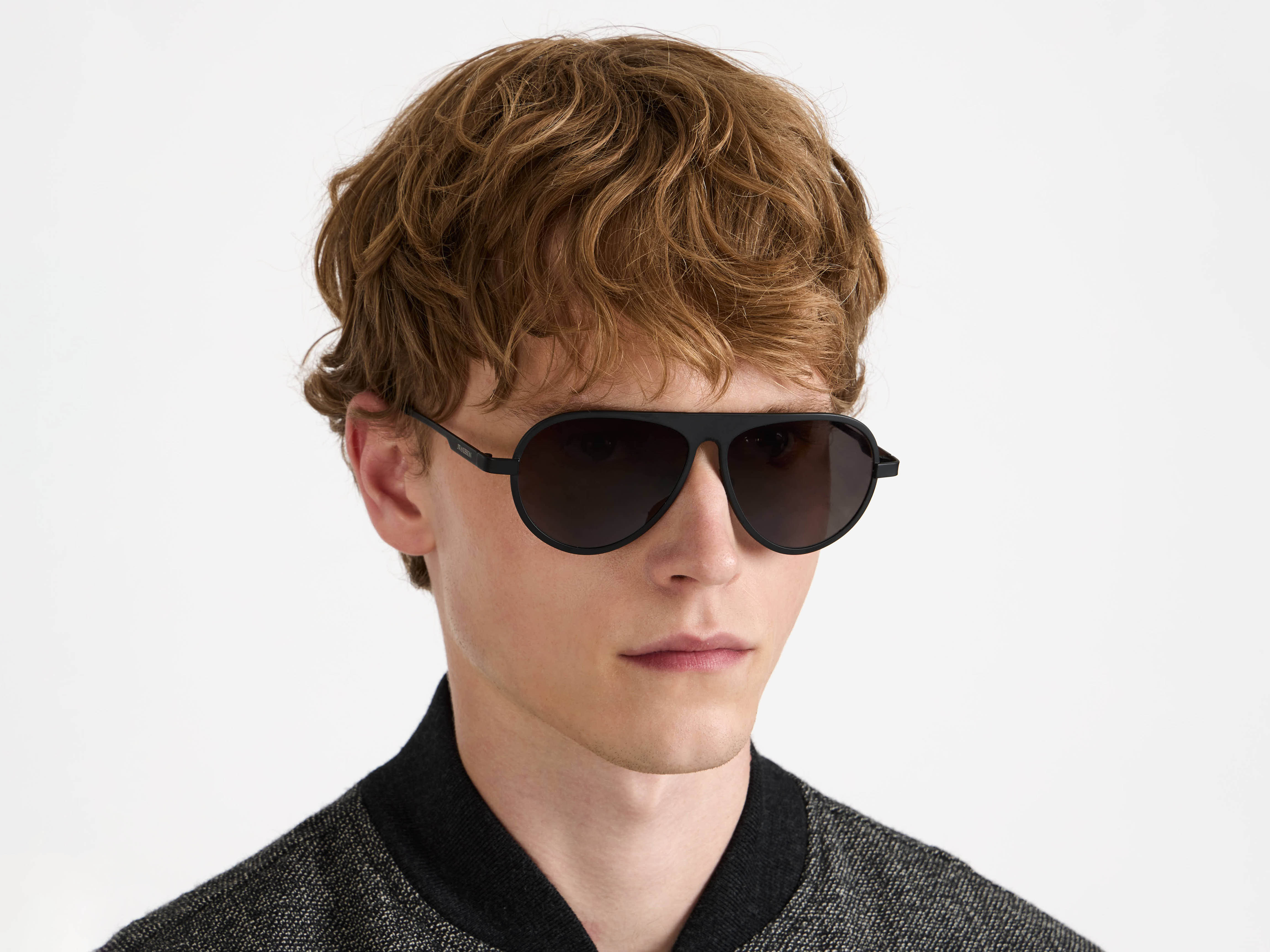 J.W.Anderson JWA05 Aviator Sonnenbrille Schwarz Titan
