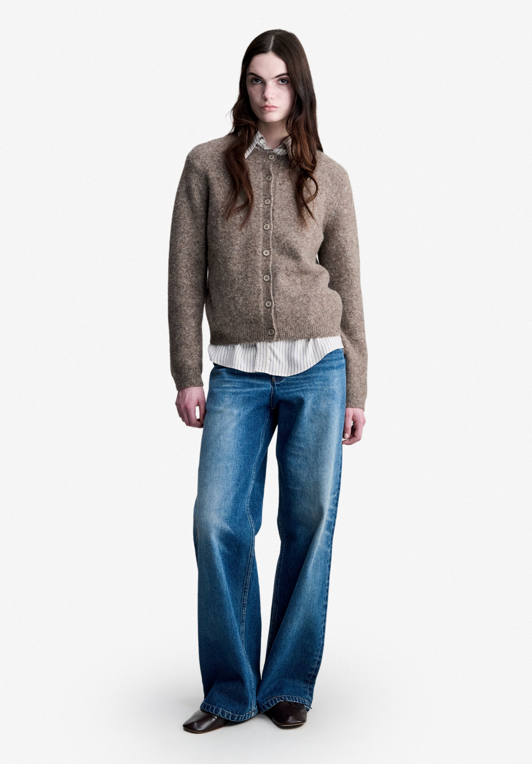 A.P.C. Cardigan Taupe Alpakawolle Rundhals Knöpfe