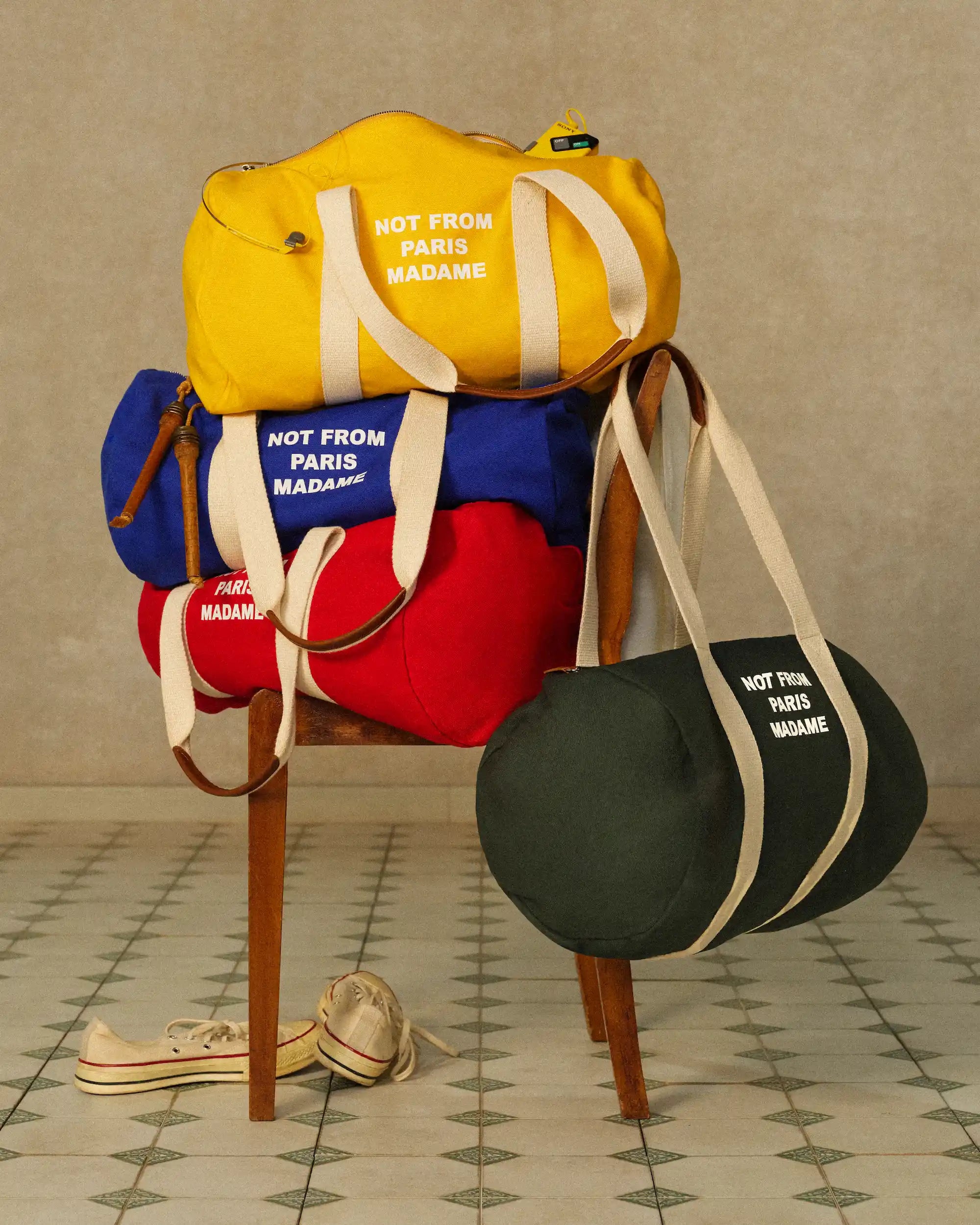 Drôle De Monsieur Canvas Slogan Gym Bag Tasche Gelb Canvas