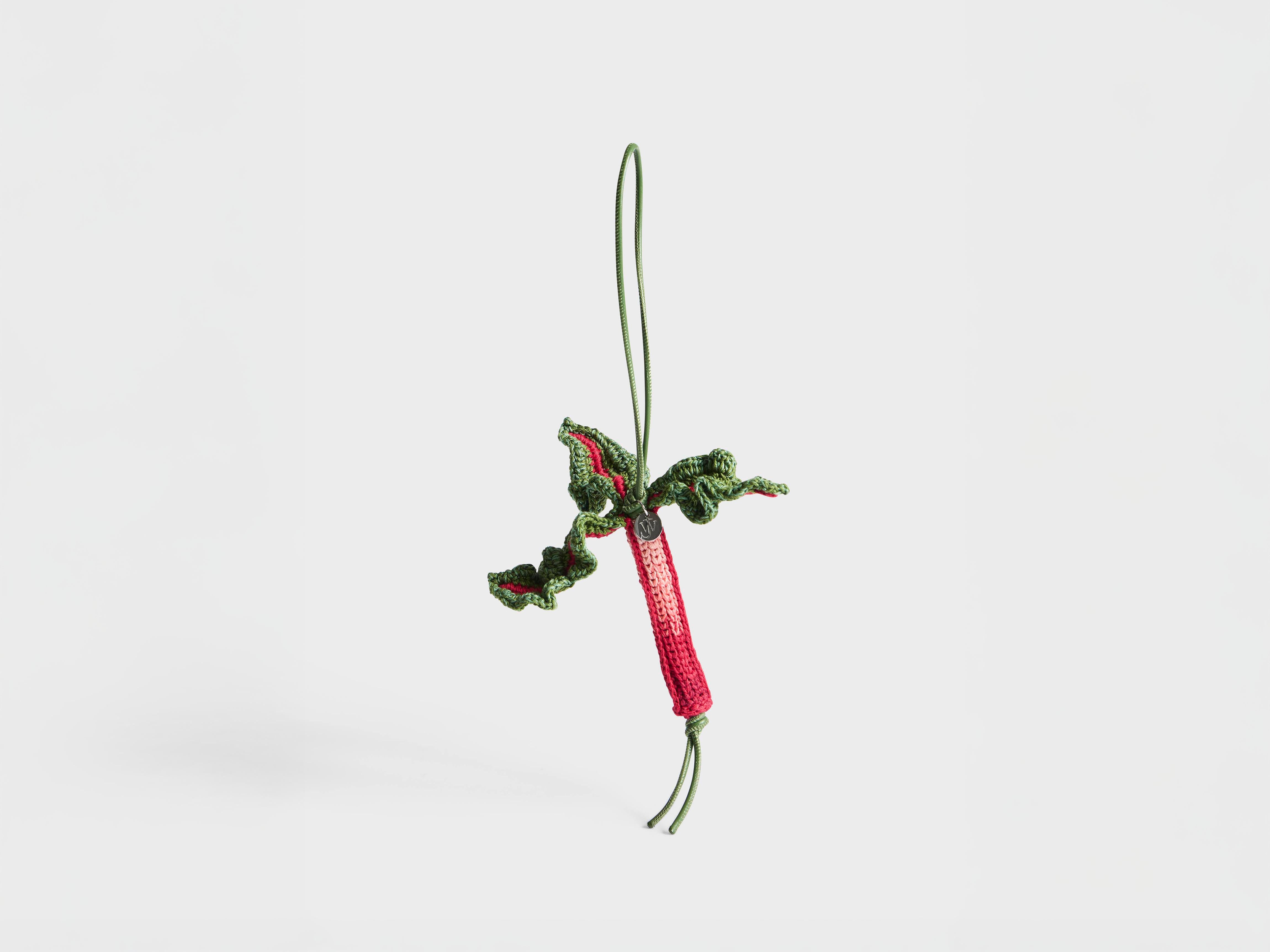 J.W. Anderson Rhubarb Taschenanhänger Häkel-Baumwolle