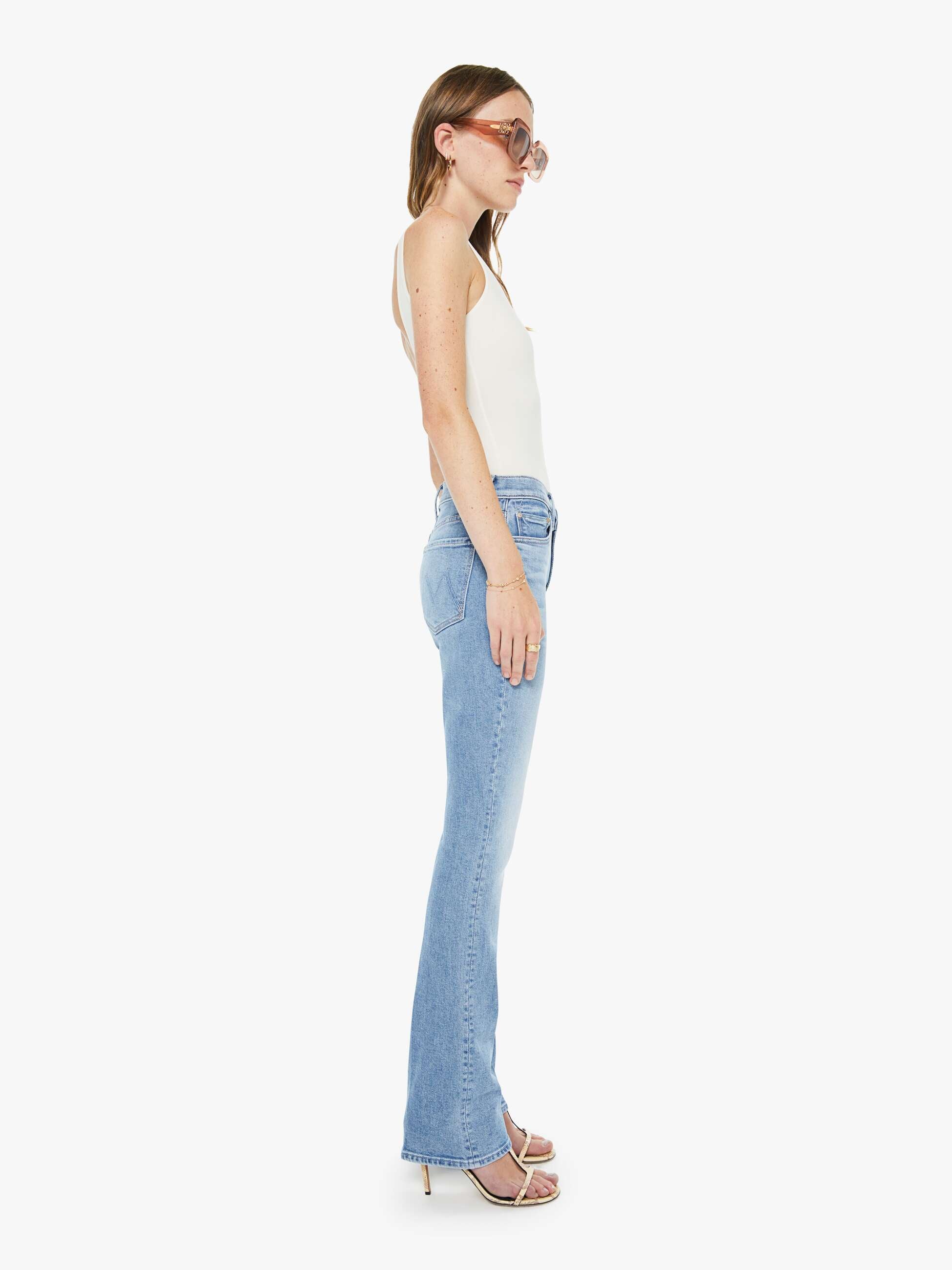 Mother The Insider Skimp Bootcut Jeans Hellblau