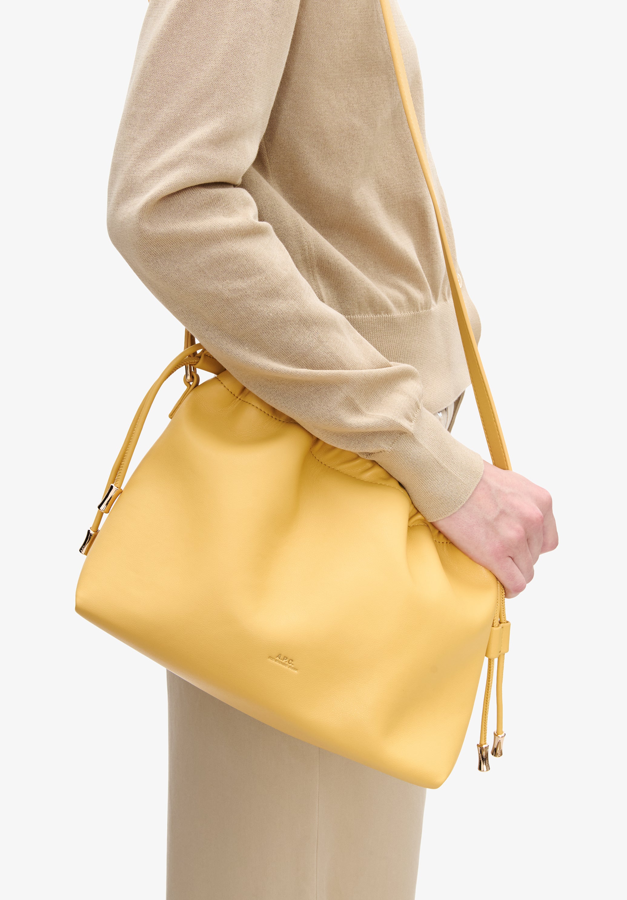A.P.C. Tasche Ninon Umhängetasche LederOptik schwarz