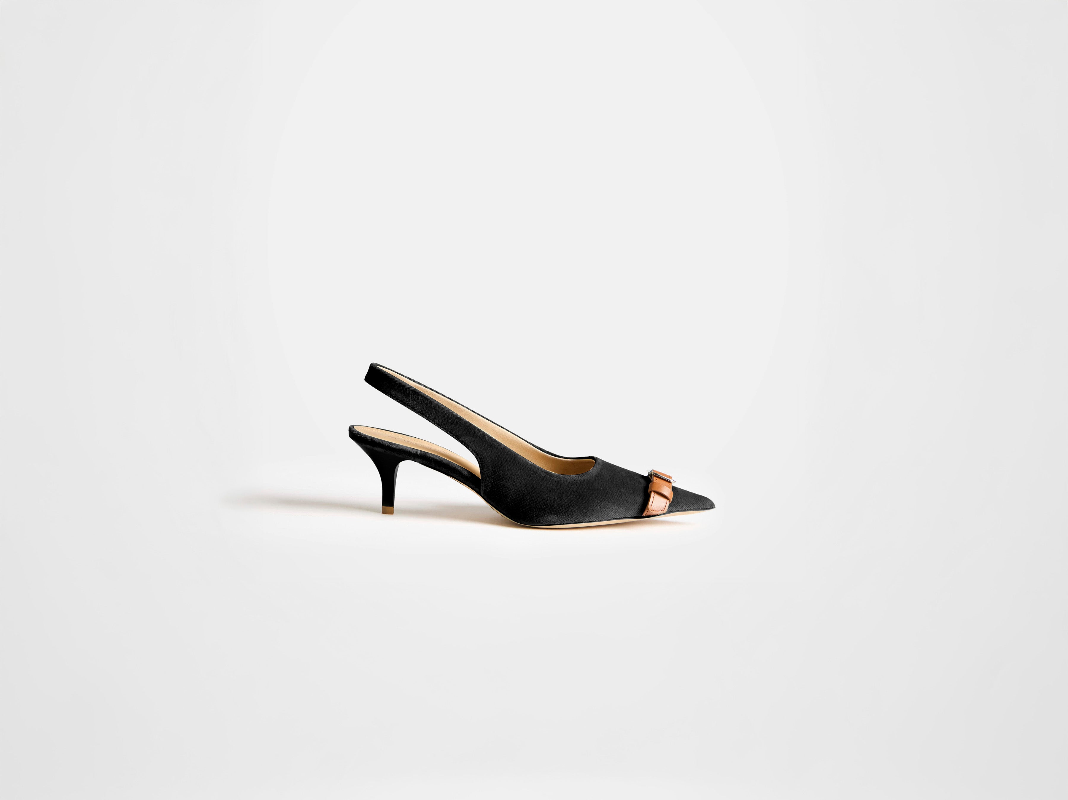 J.W.Anderson Shoes Buckle Sling-Back Pumps Damen Schwarz
