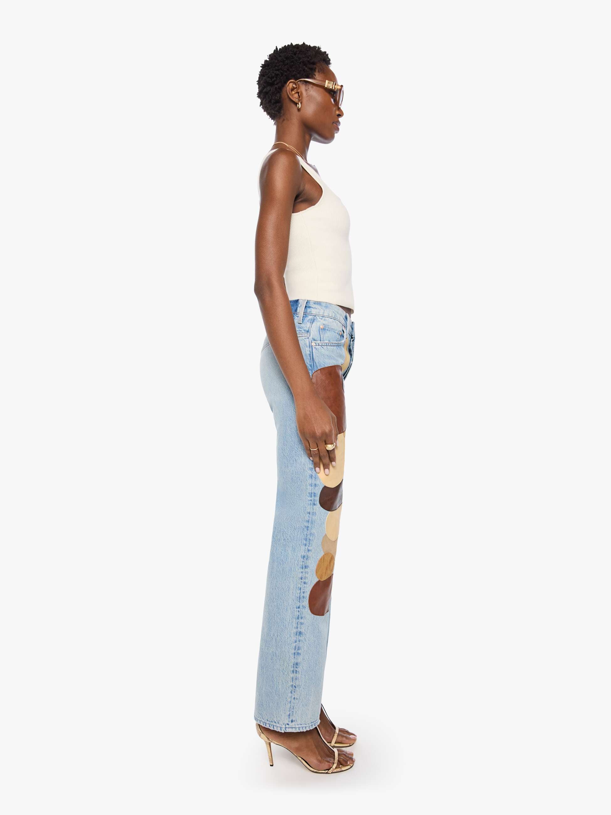 Mother Denim The Patched Dialed Back Rambler Sneak Jeans Hellblau