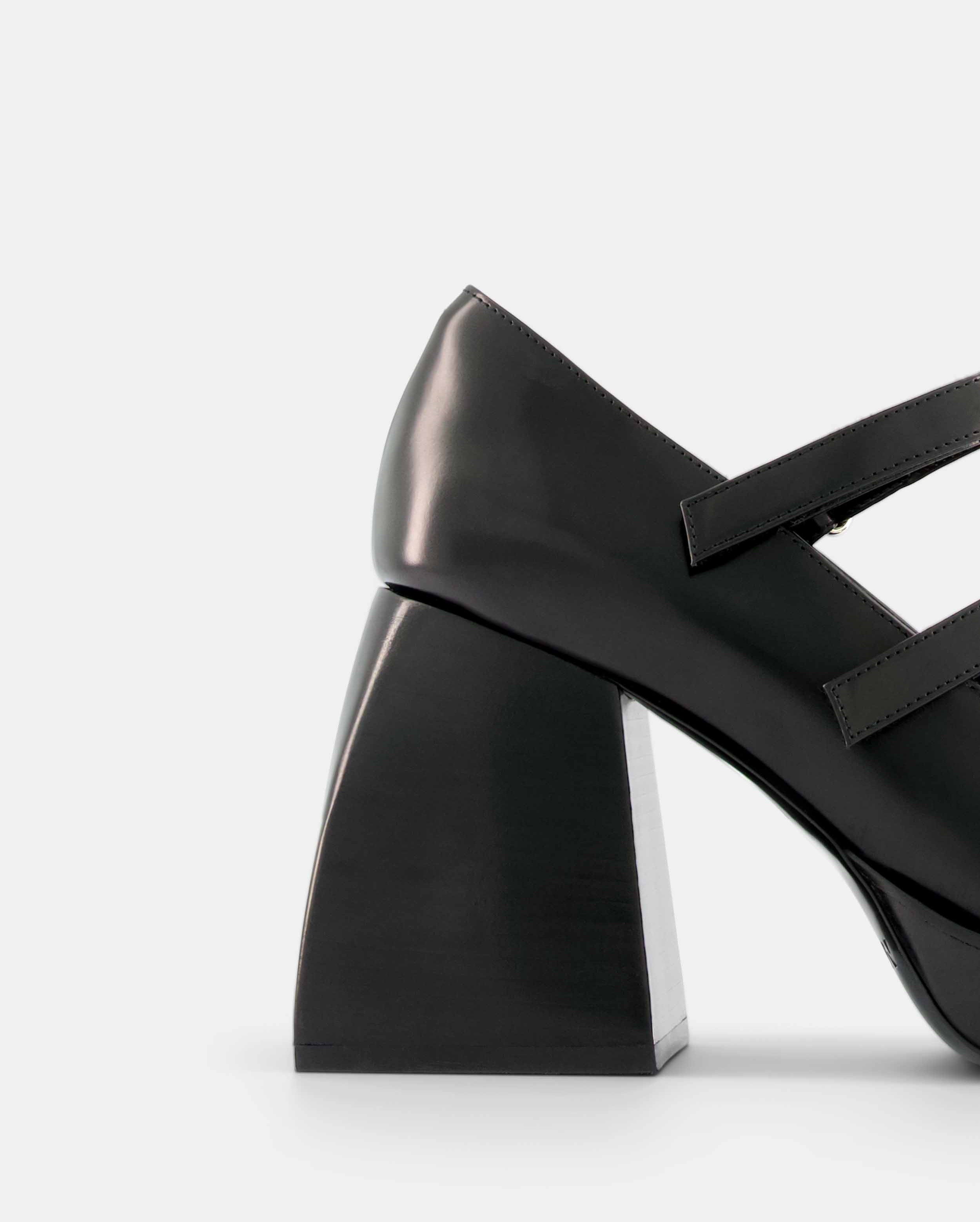 Nodaleto Bulla Babies 90 Mary Janes Black Glassed