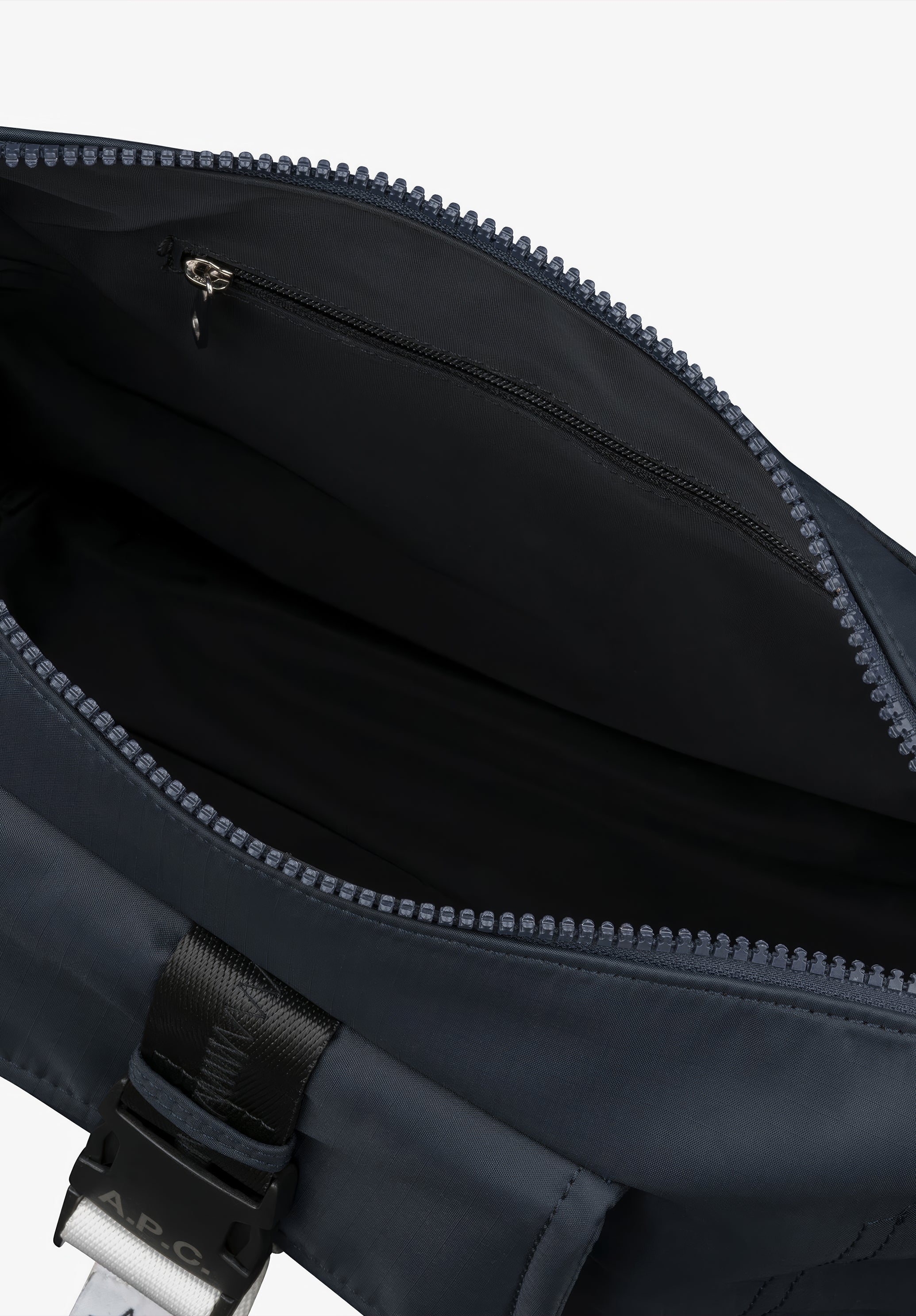 A.P.C. Trek Tasche TU Schultertasche Karabiner