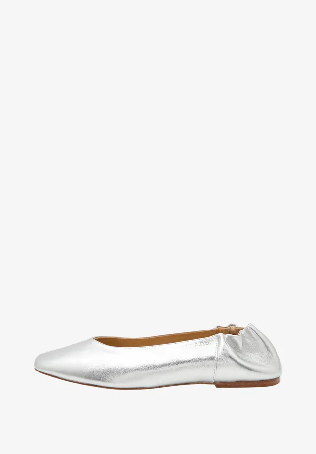 A.P.C. SHOES Lederballerinas Eckige Kappe Metallic 35-41