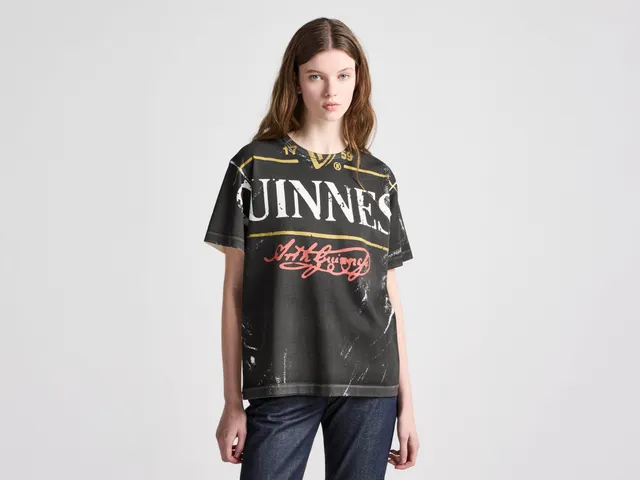 J.W.Anderson x Guinness Bottle Top T-Shirt Schwarz Unisex