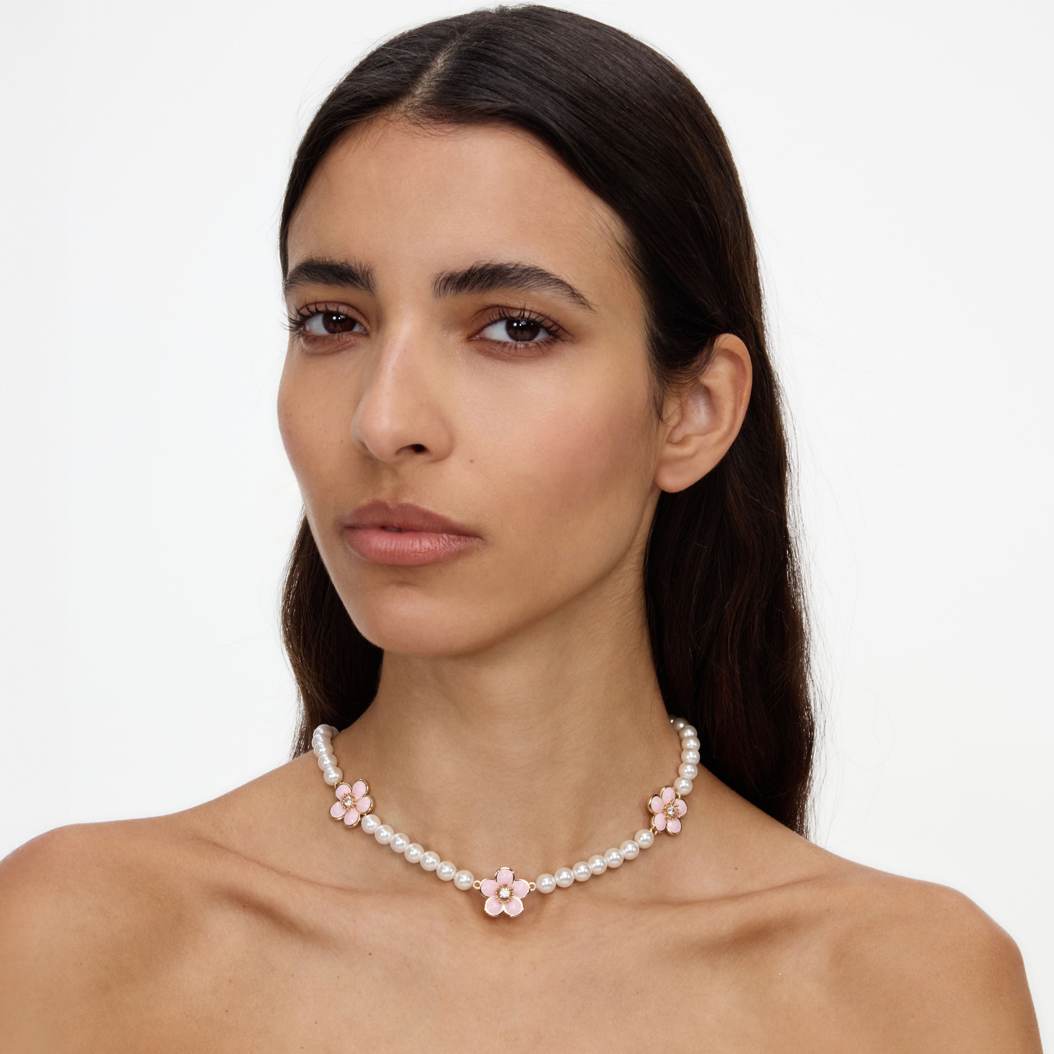 Self Portrait Pink Enamel Flower Pearl Choker Rosa
